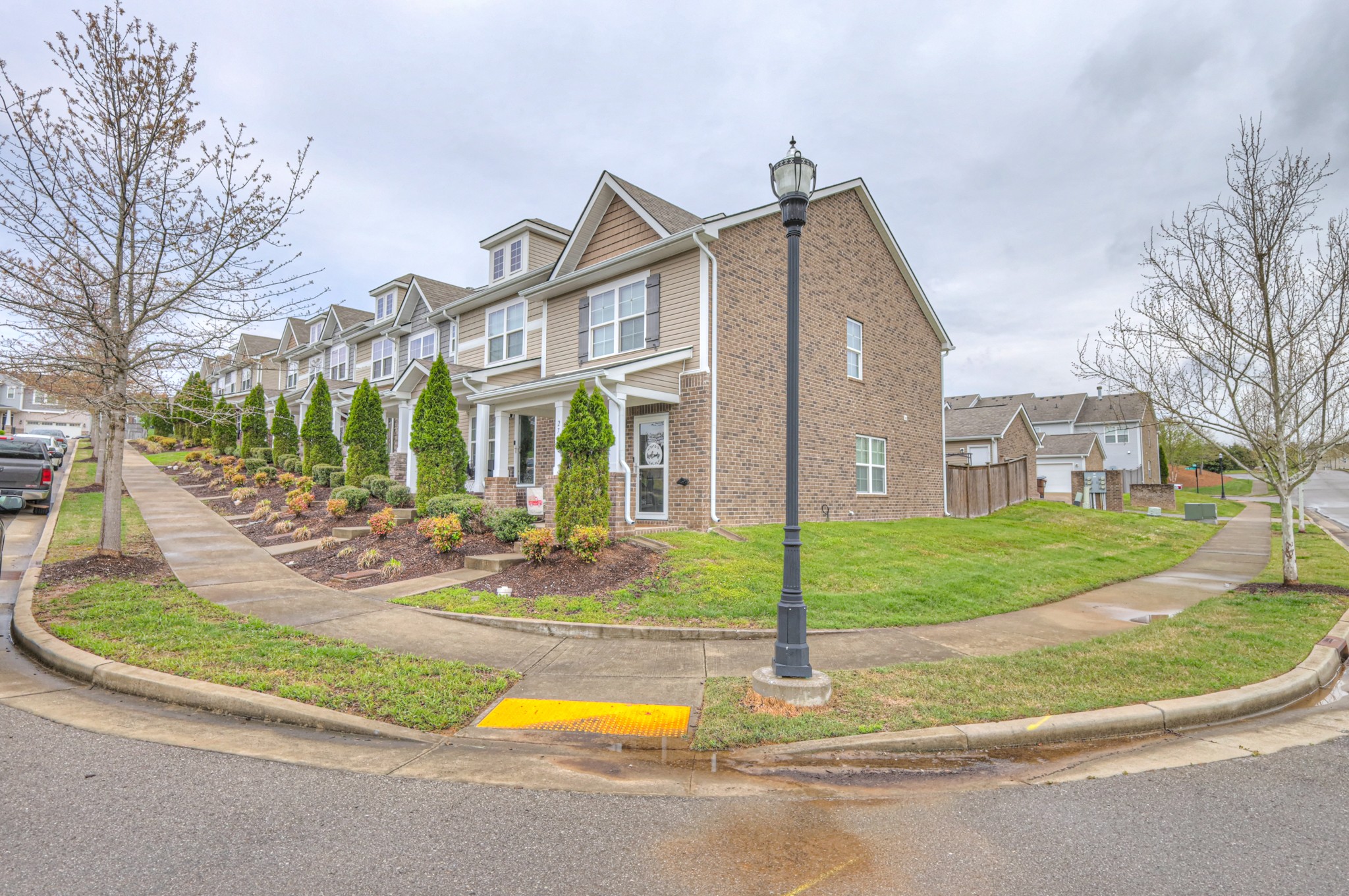 2700 River Vista Ct