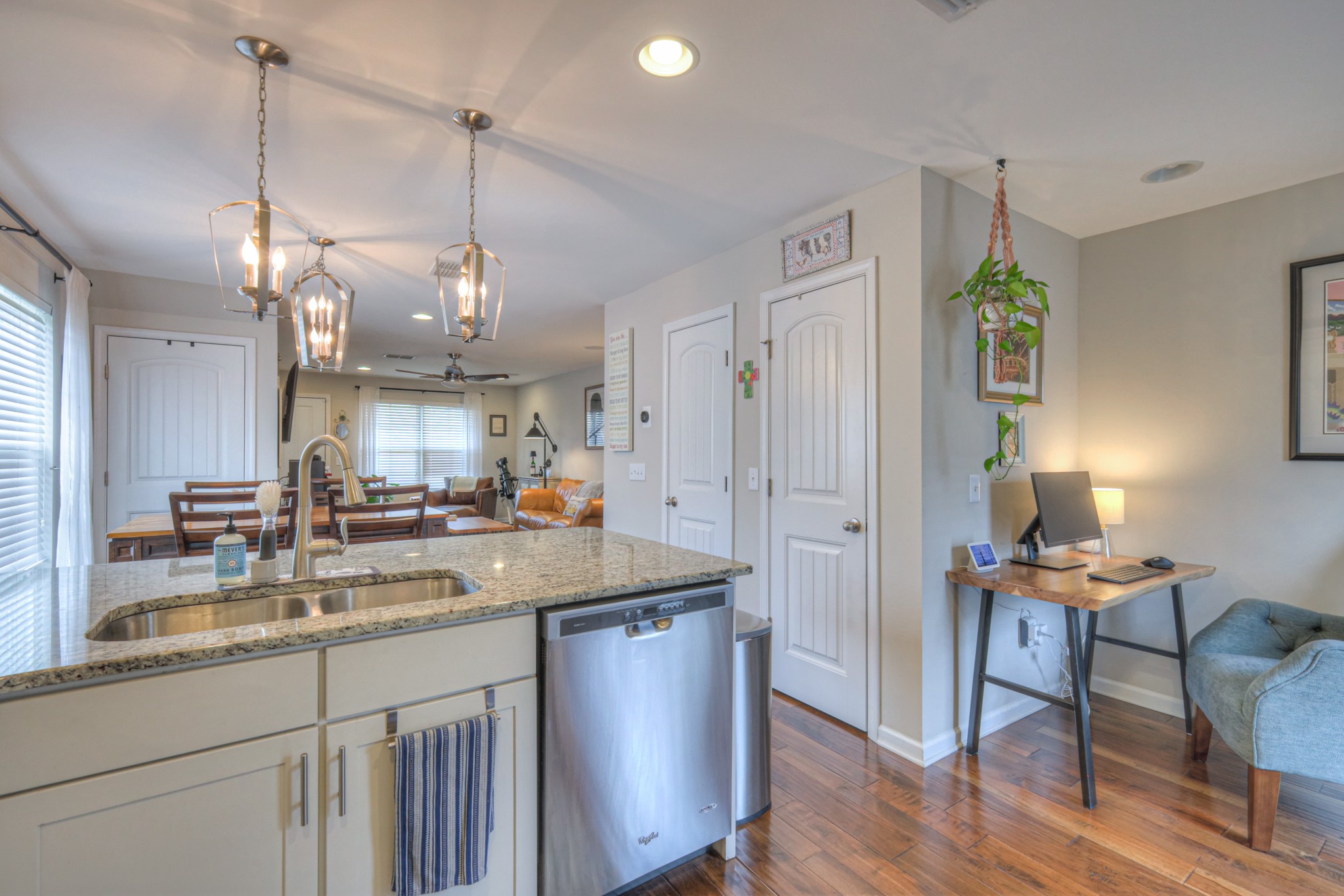 2700 River Vista Ct