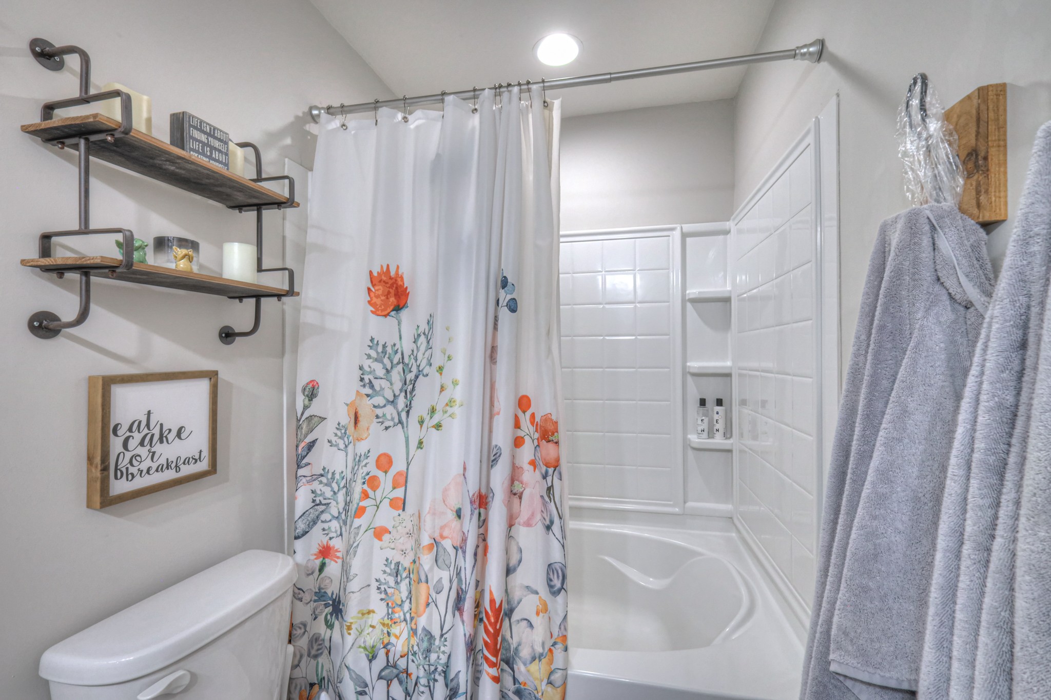 2700 River Vista Ct