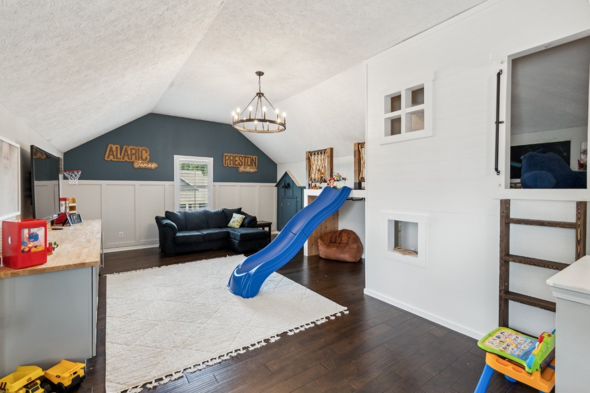 153 Willowleaf Ln