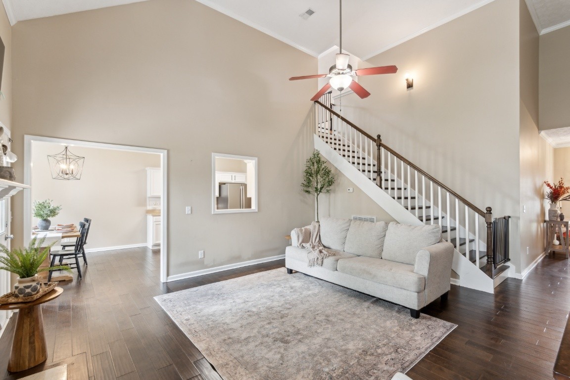 153 Willowleaf Ln