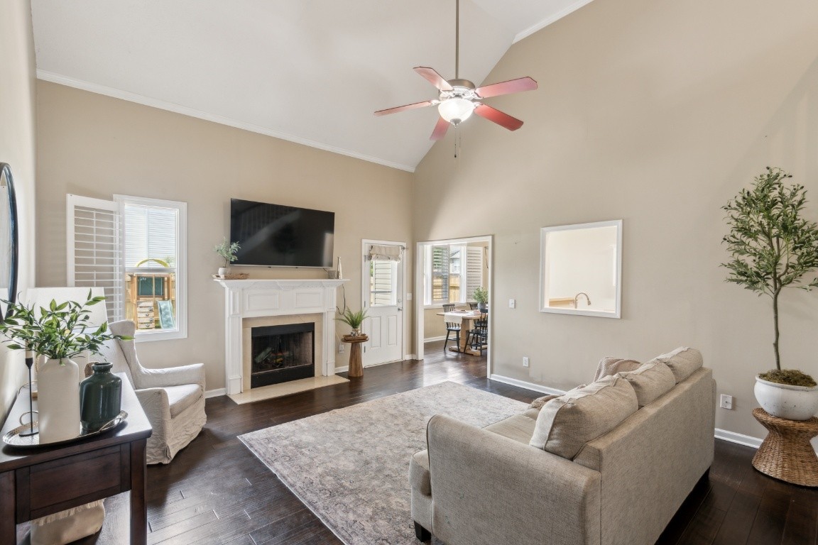 153 Willowleaf Ln