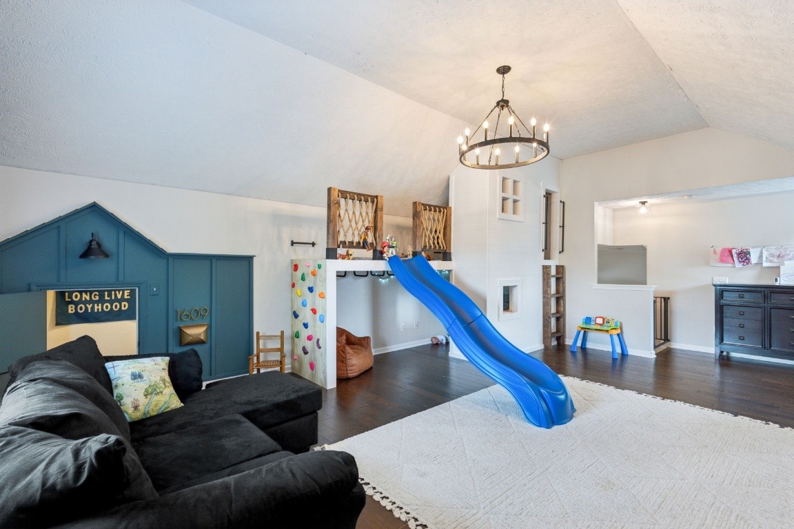 153 Willowleaf Ln