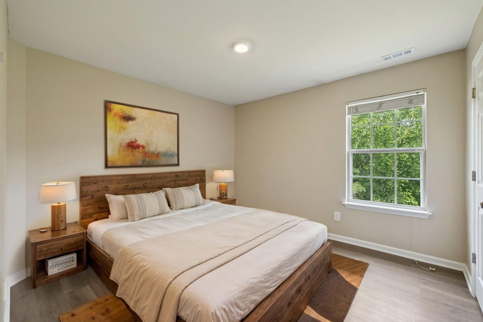 2300 Devonshire Dr