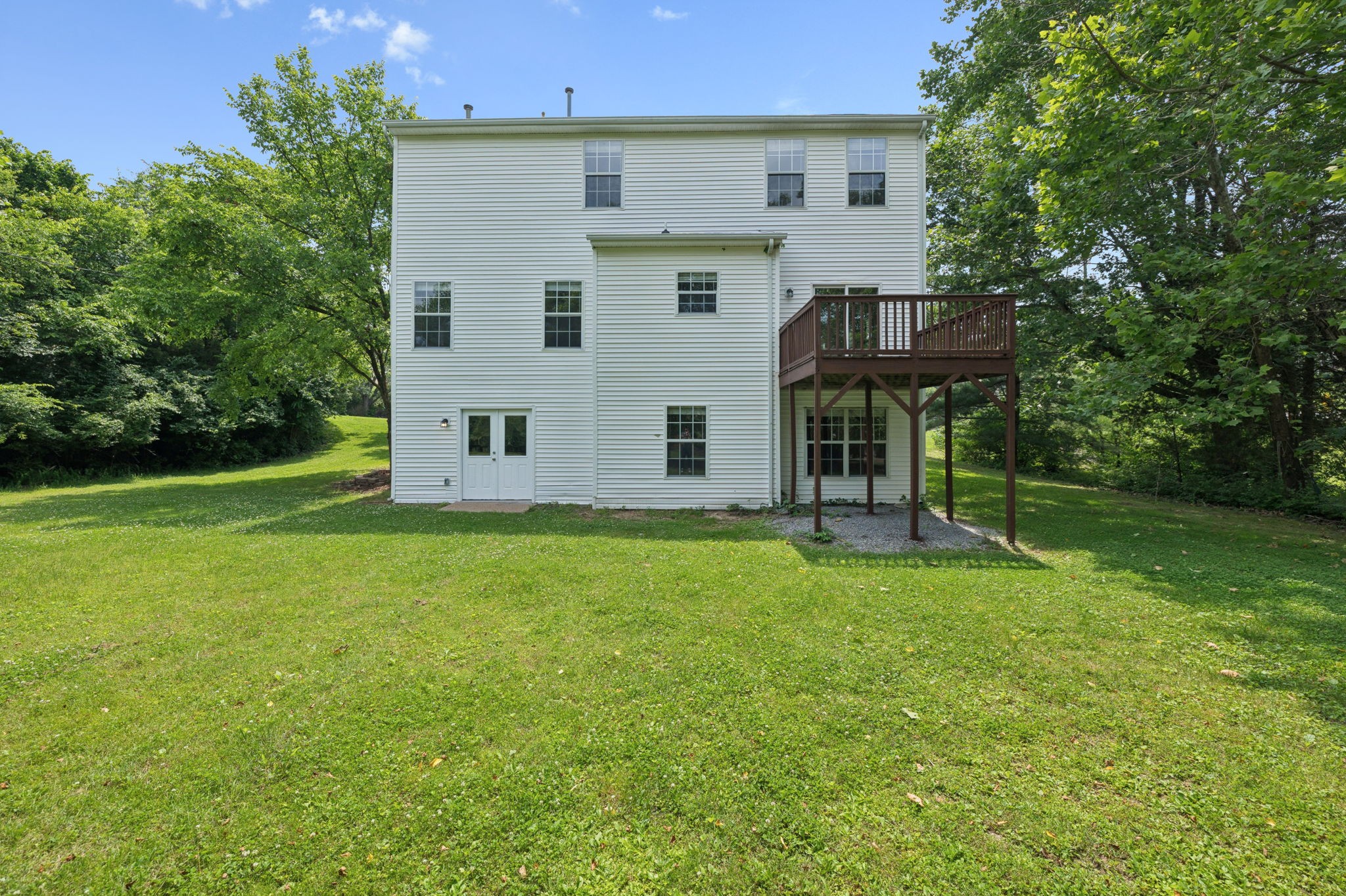 2300 Devonshire Dr