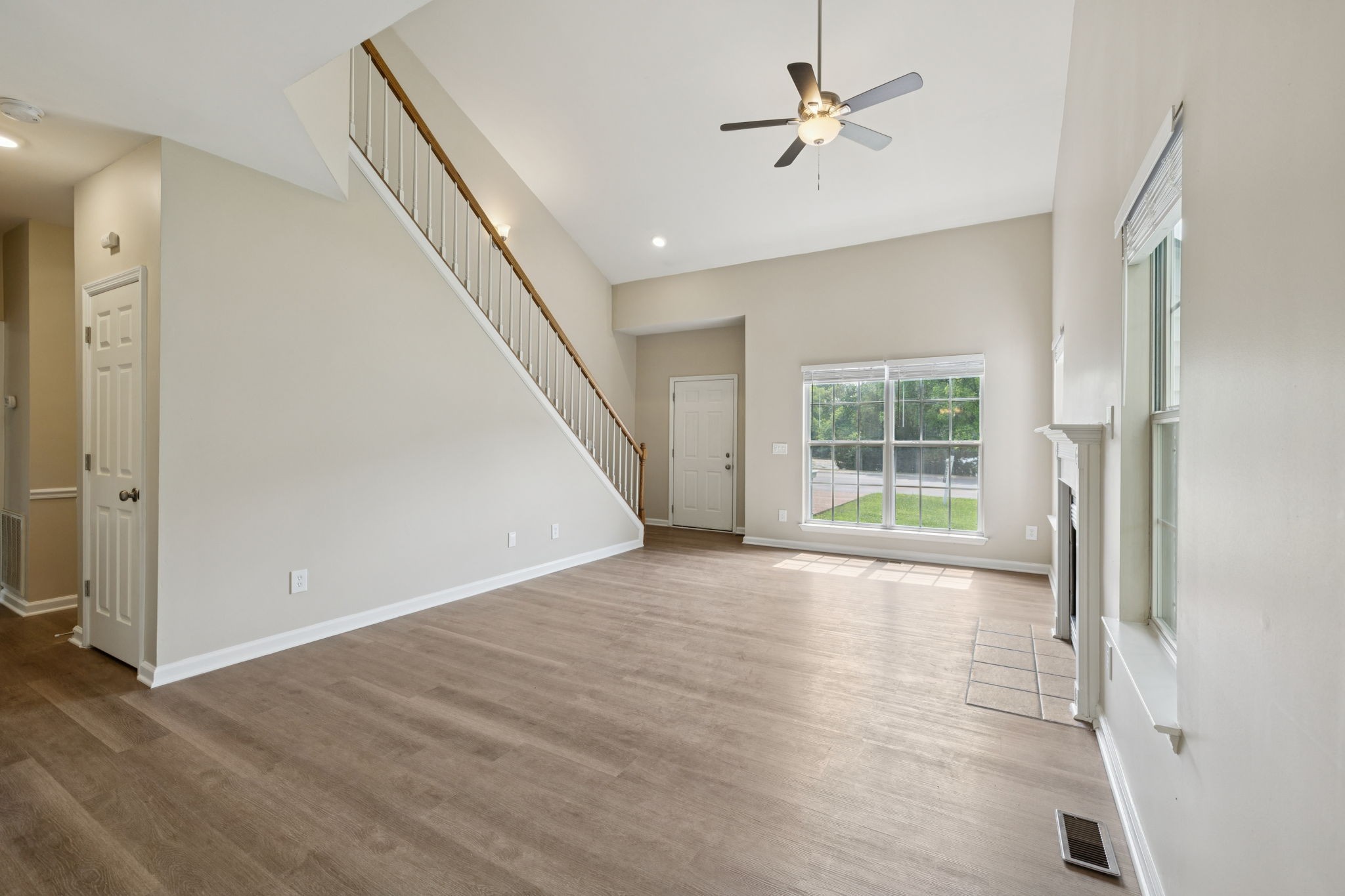2300 Devonshire Dr