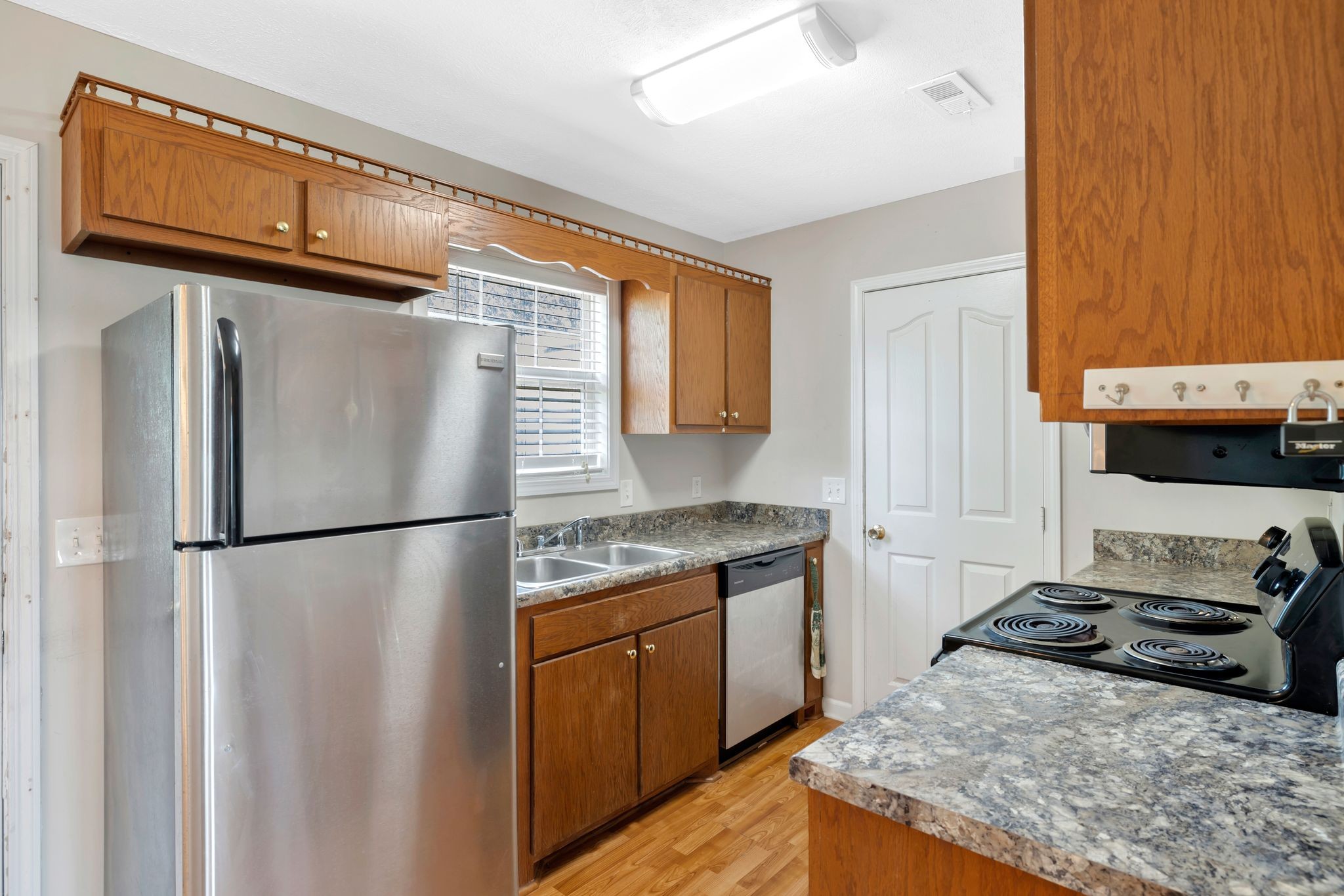 146 Stonefield Cir