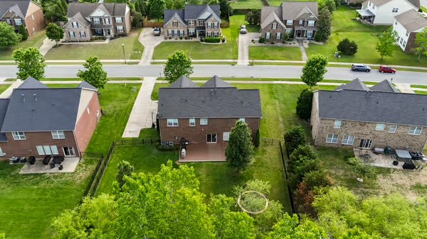 107 Rock Castle Dr