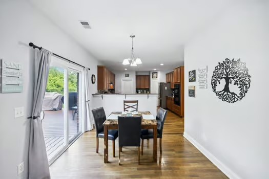 107 Rock Castle Dr