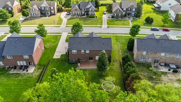107 Rock Castle Dr
