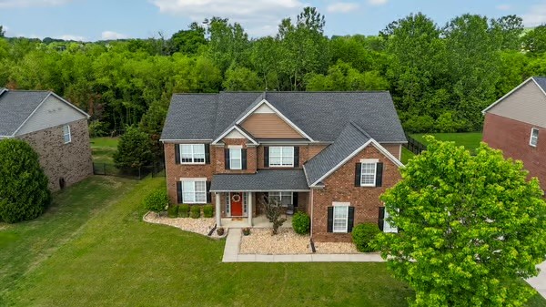 107 Rock Castle Dr