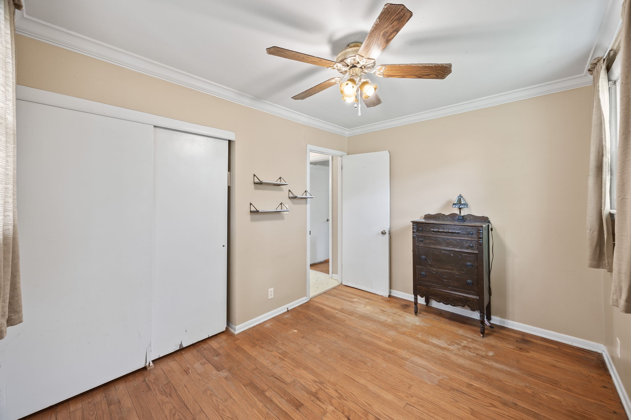 103 Walnut Dr