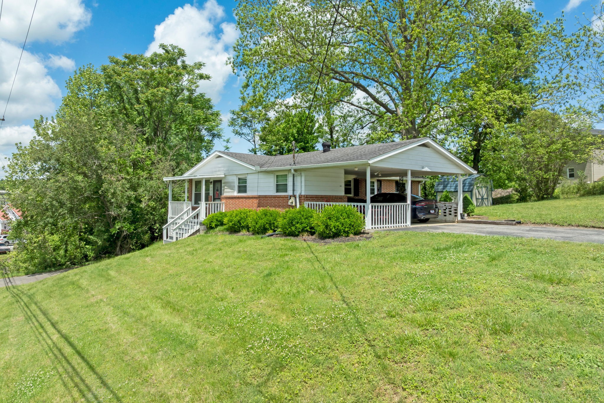 103 Walnut Dr