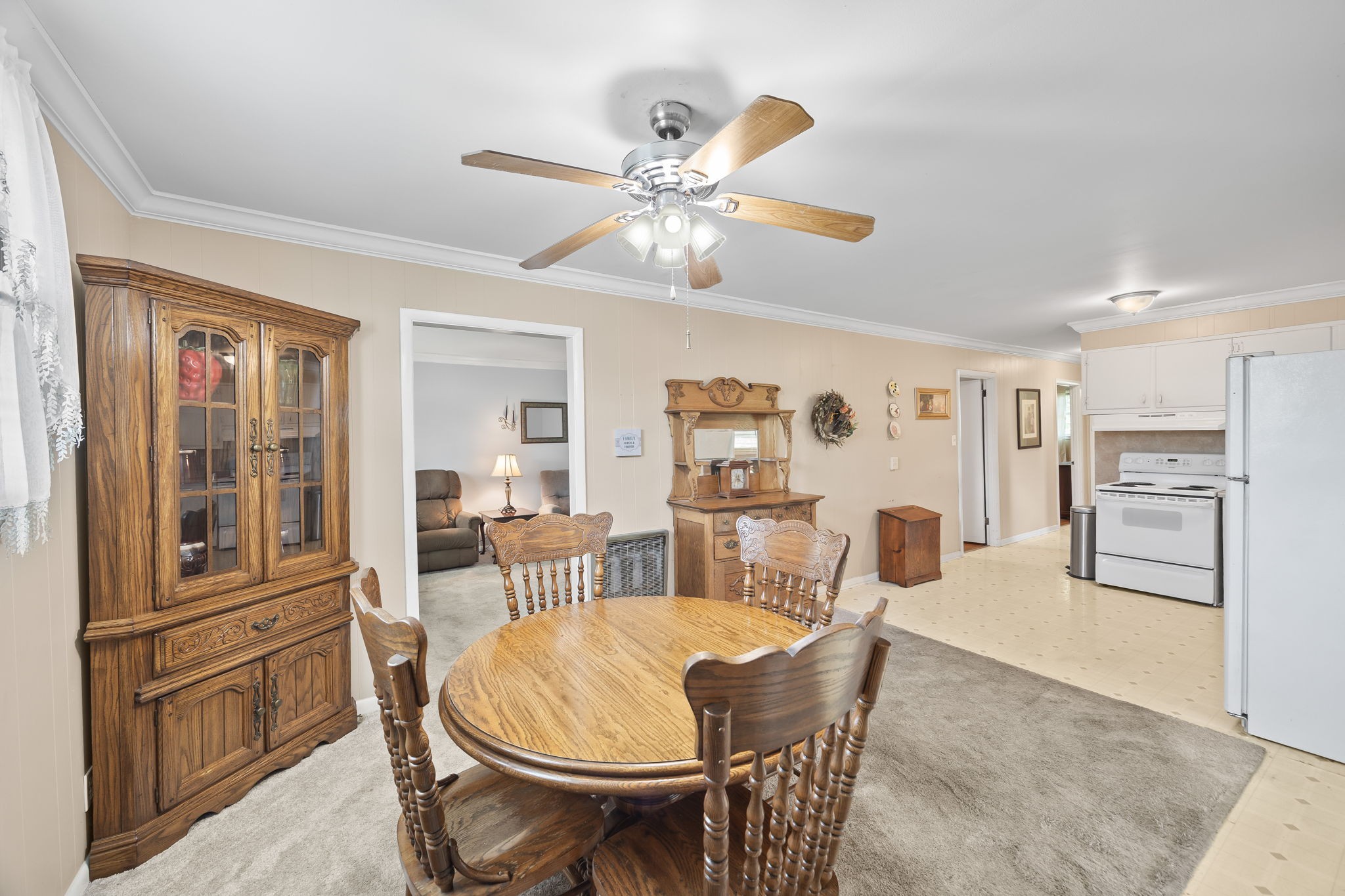 103 Walnut Dr