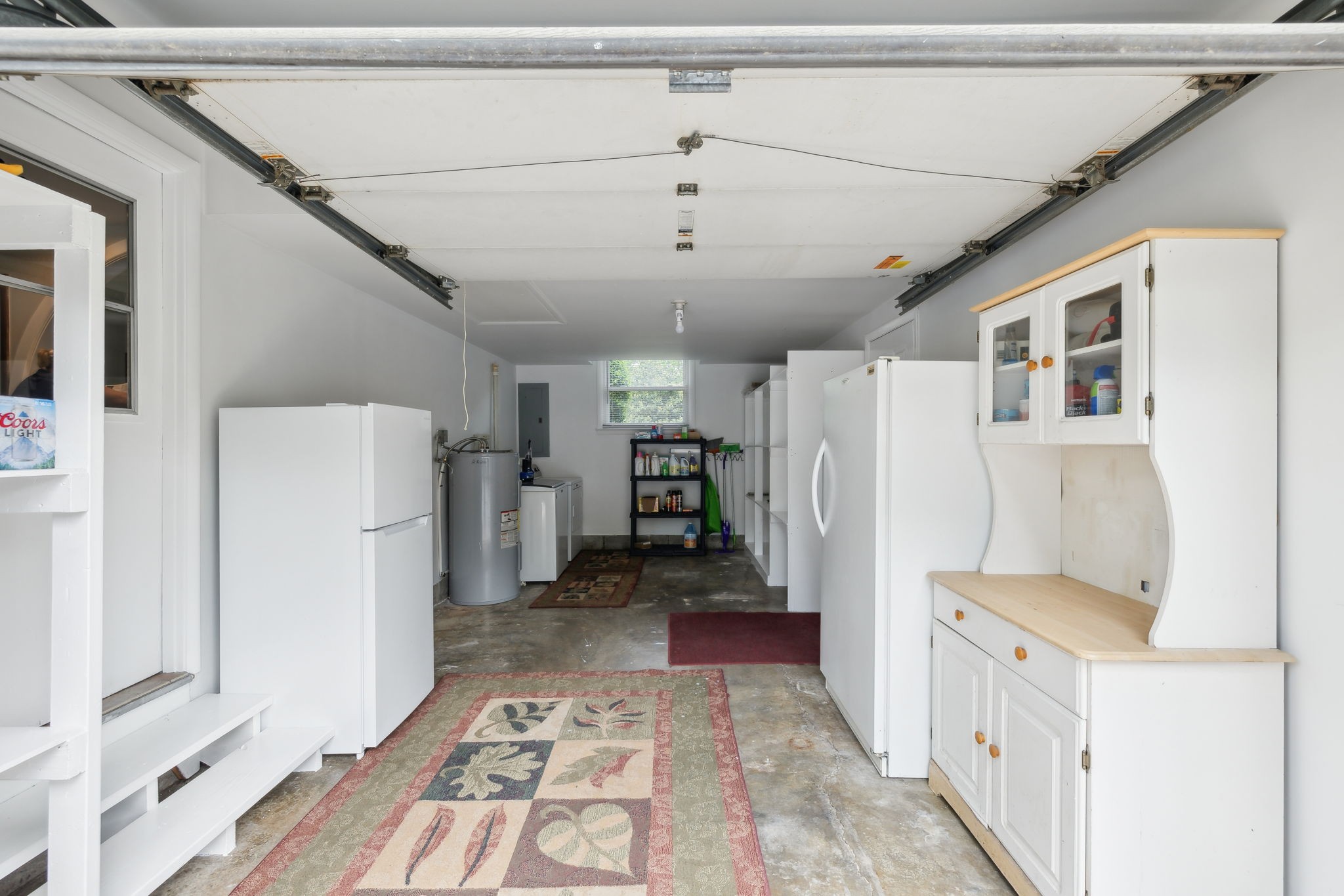 266 Paradise Dr