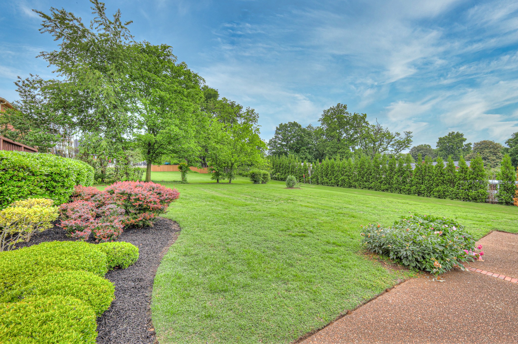 145 Dekewood Dr