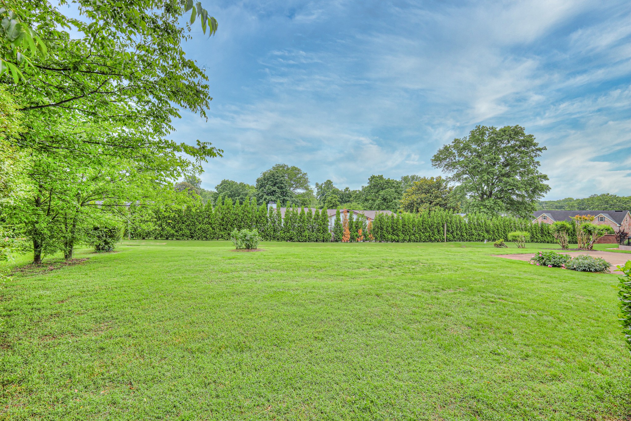 145 Dekewood Dr