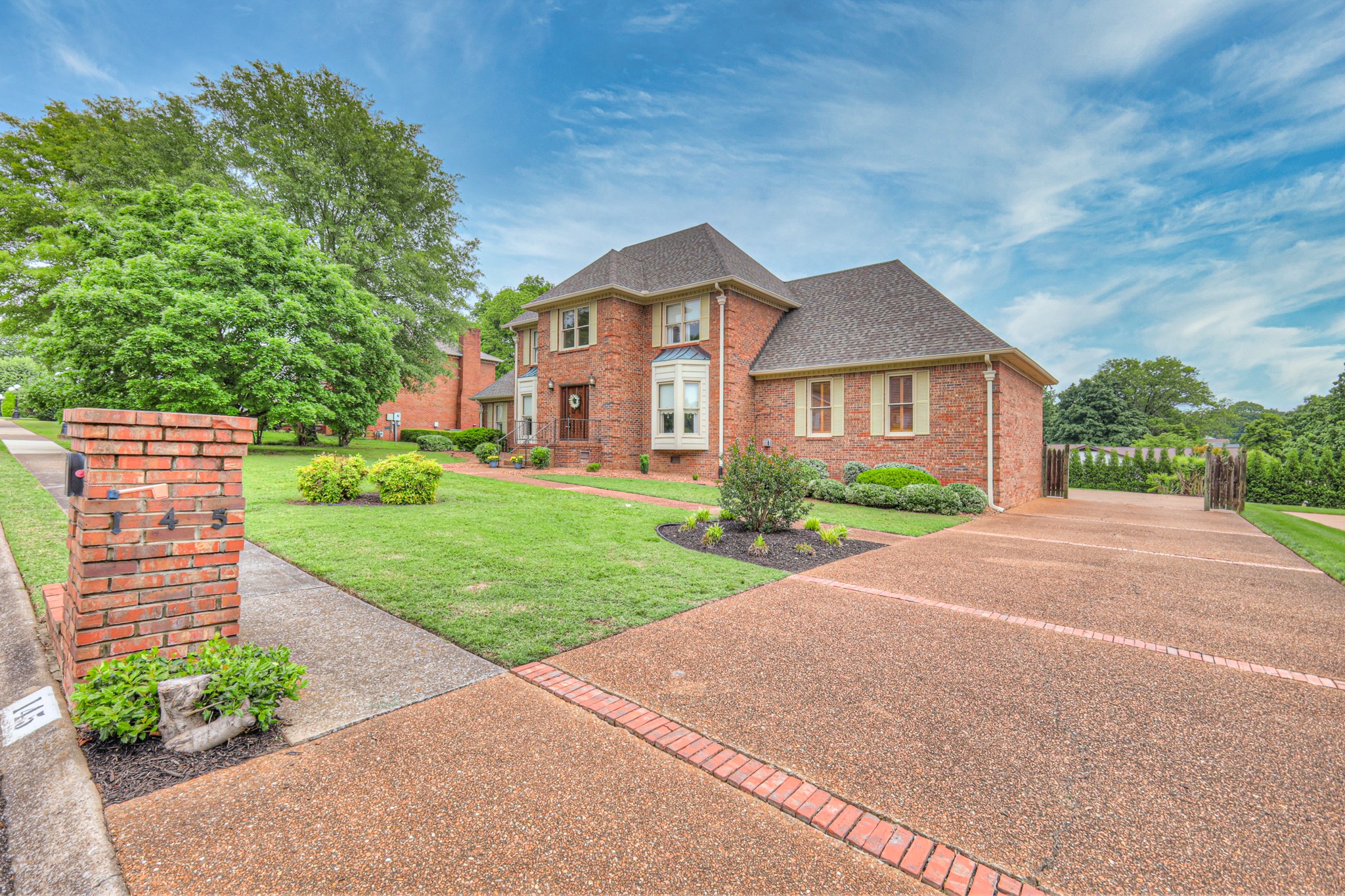 145 Dekewood Dr