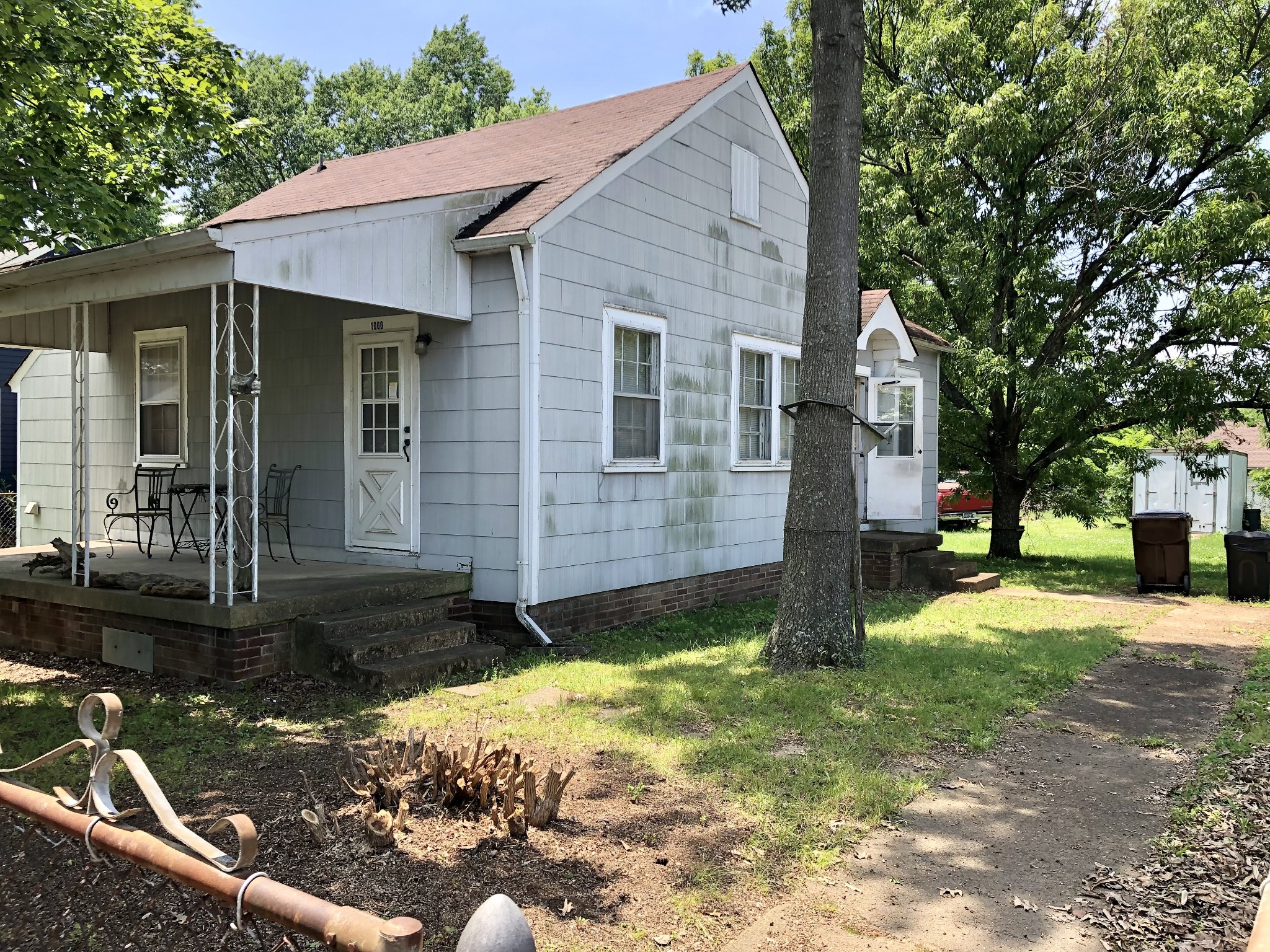 1000 Bryan St