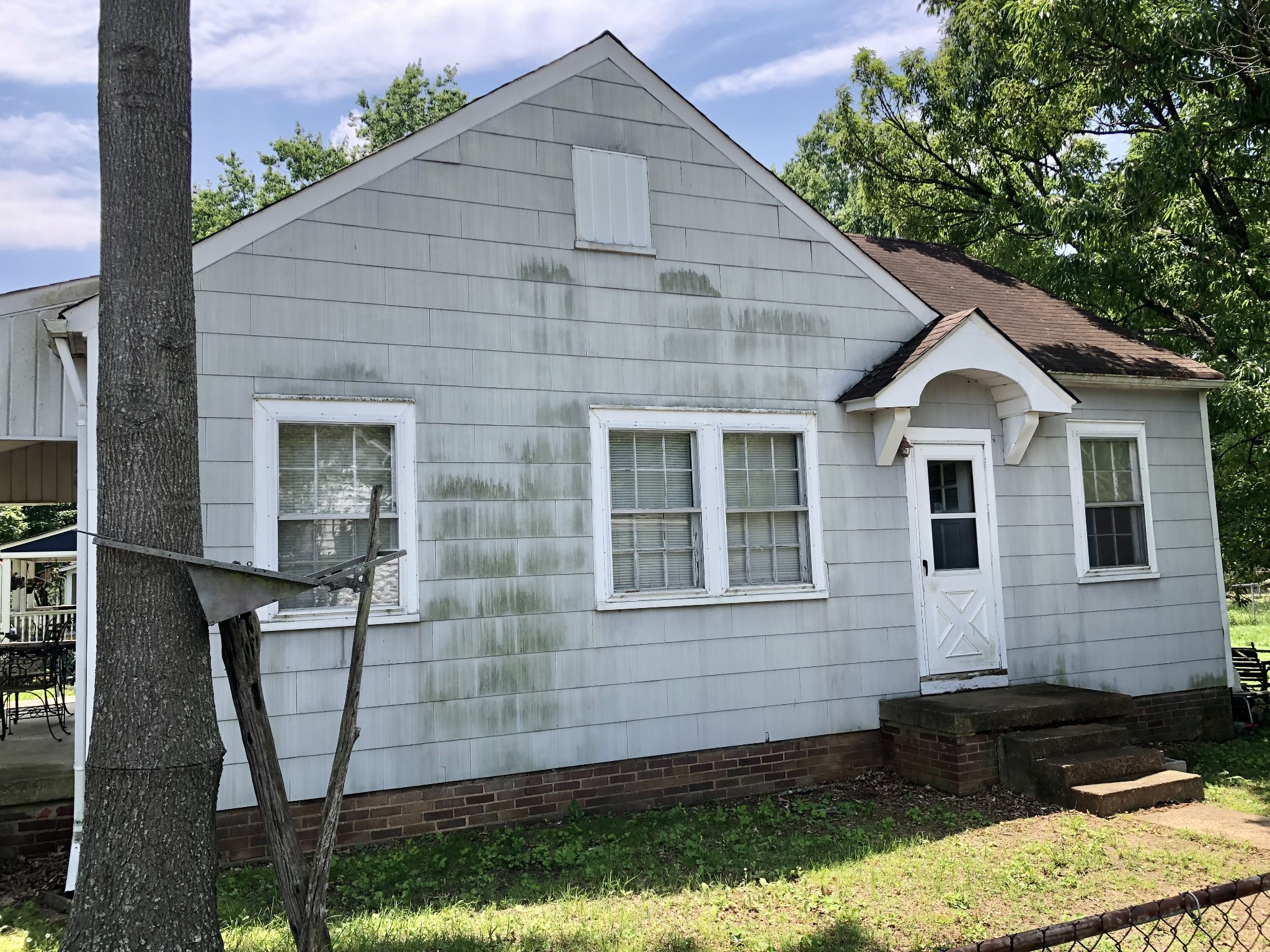 1000 Bryan St
