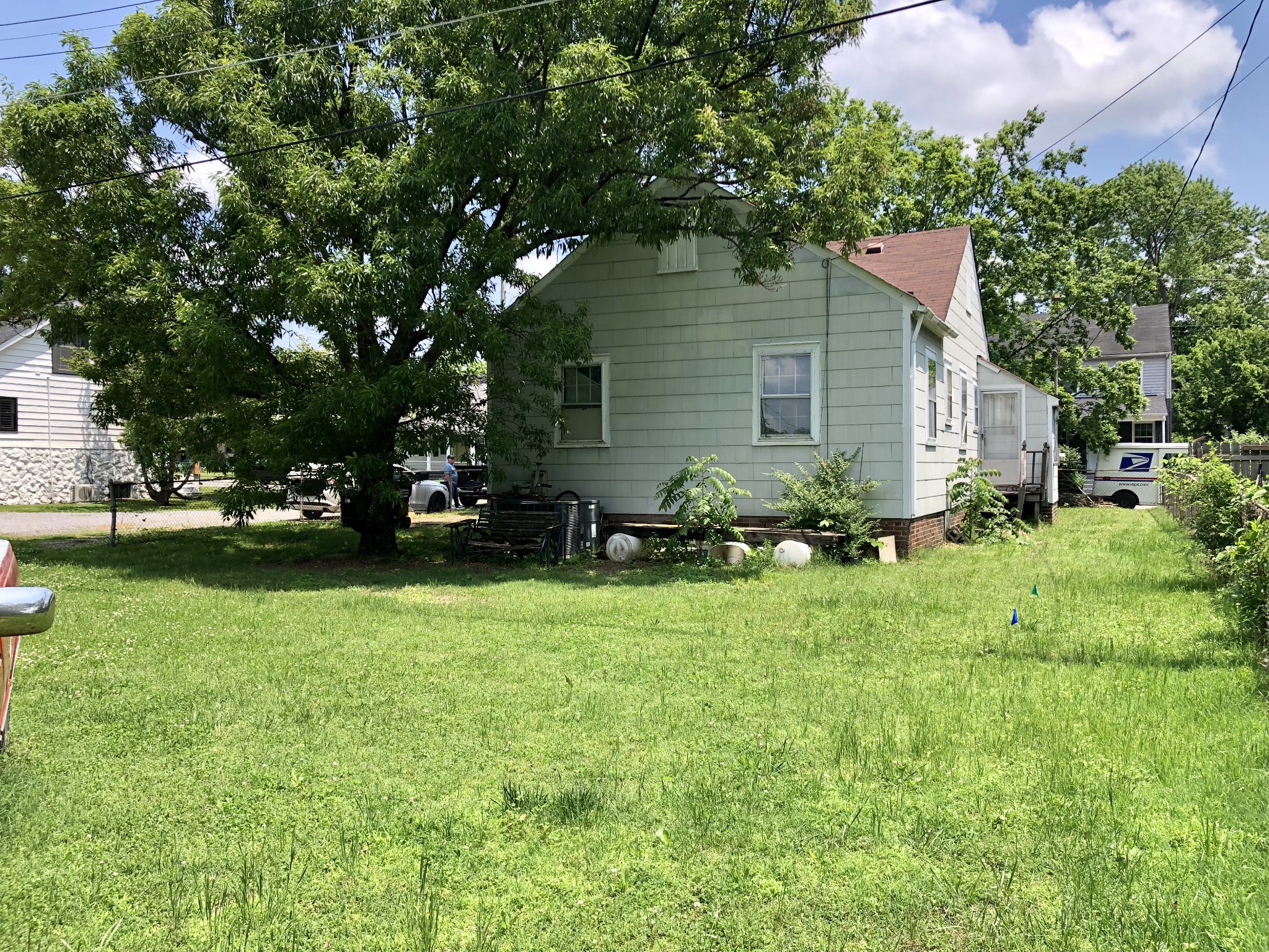 1000 Bryan St