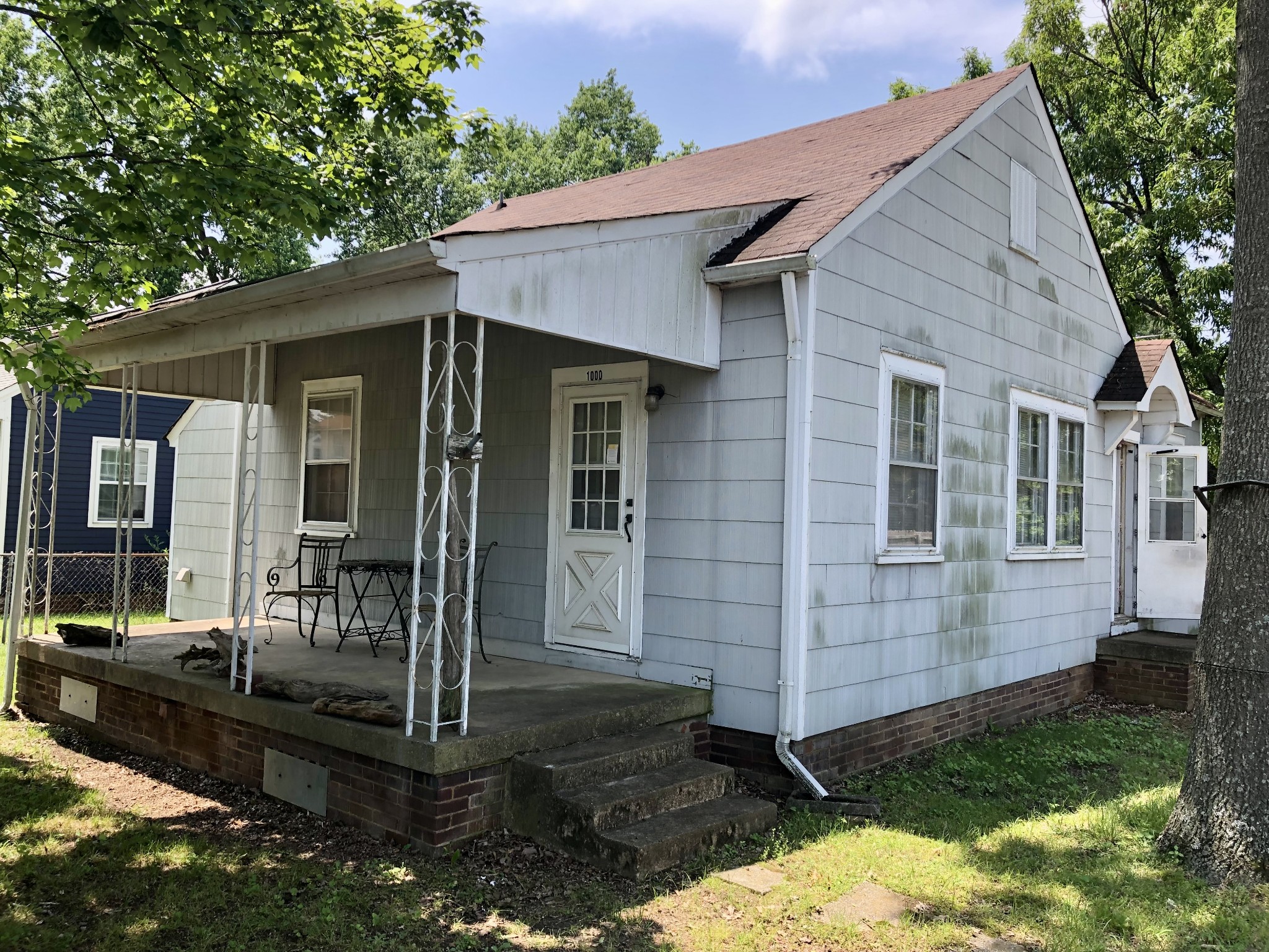 1000 Bryan St