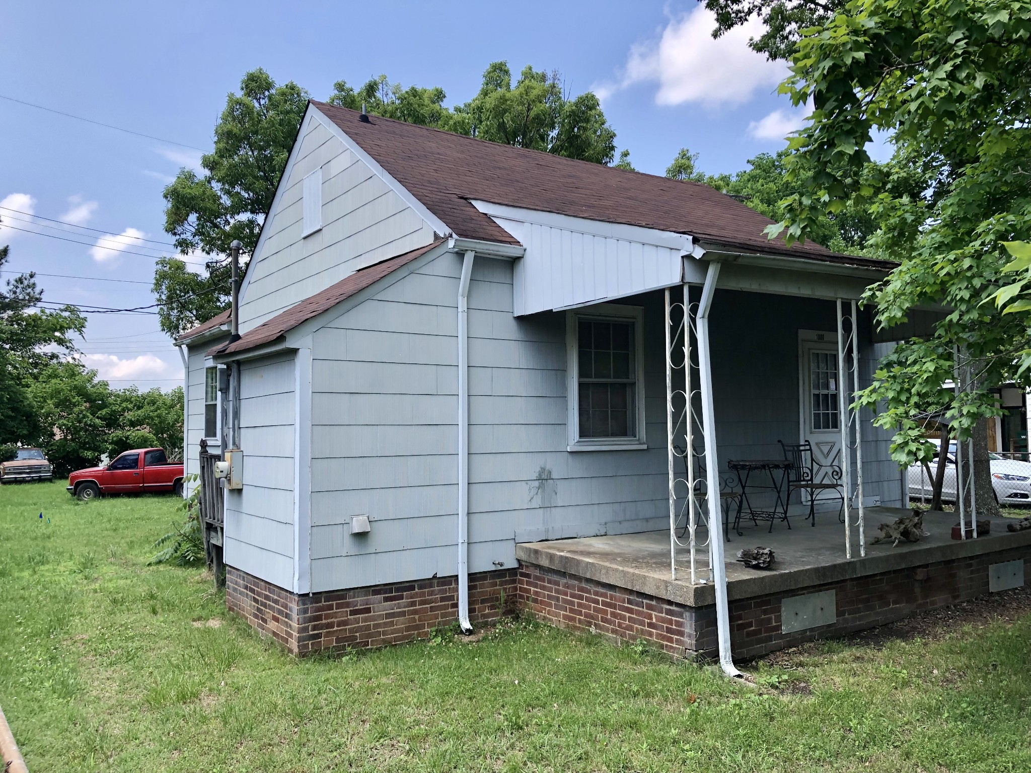 1000 Bryan St