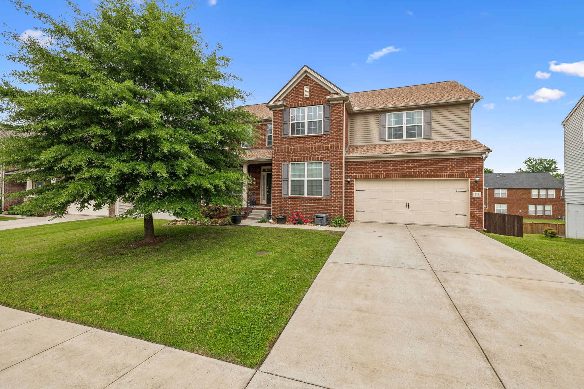 271 Gibson Dr