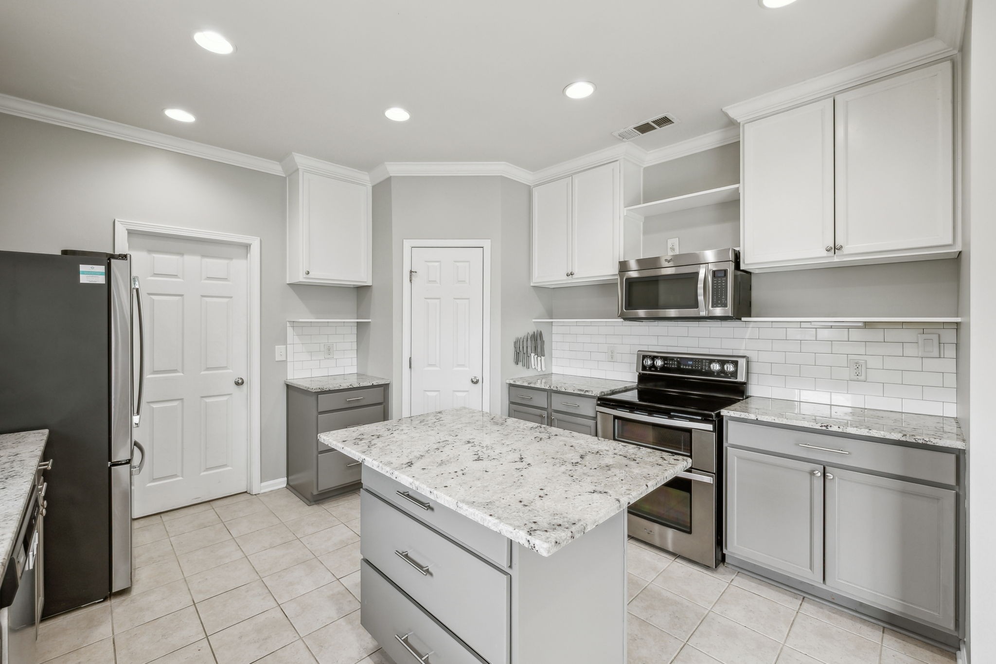 271 Gibson Dr