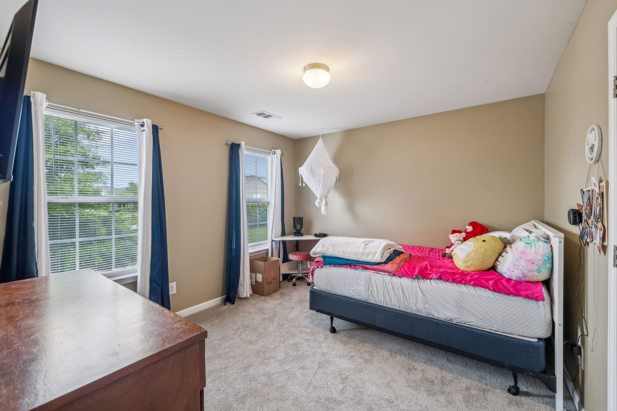 271 Gibson Dr