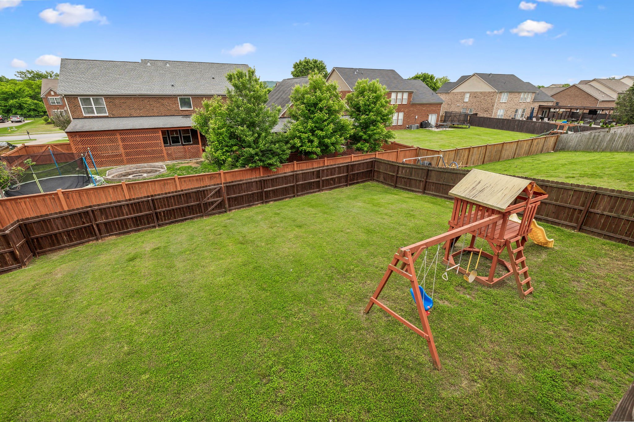 271 Gibson Dr