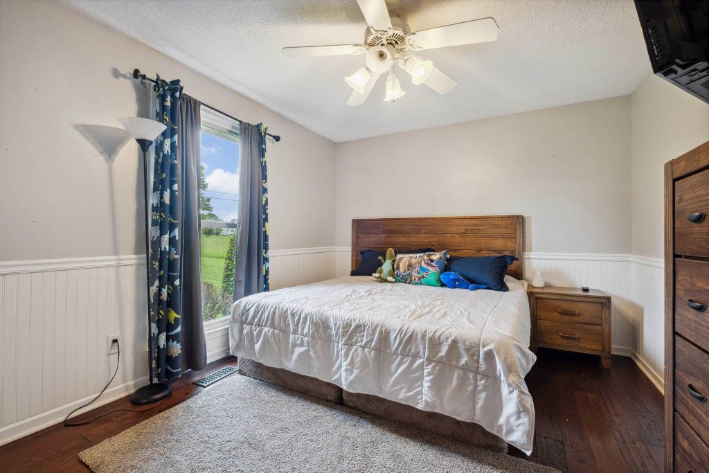 1517 Brian St