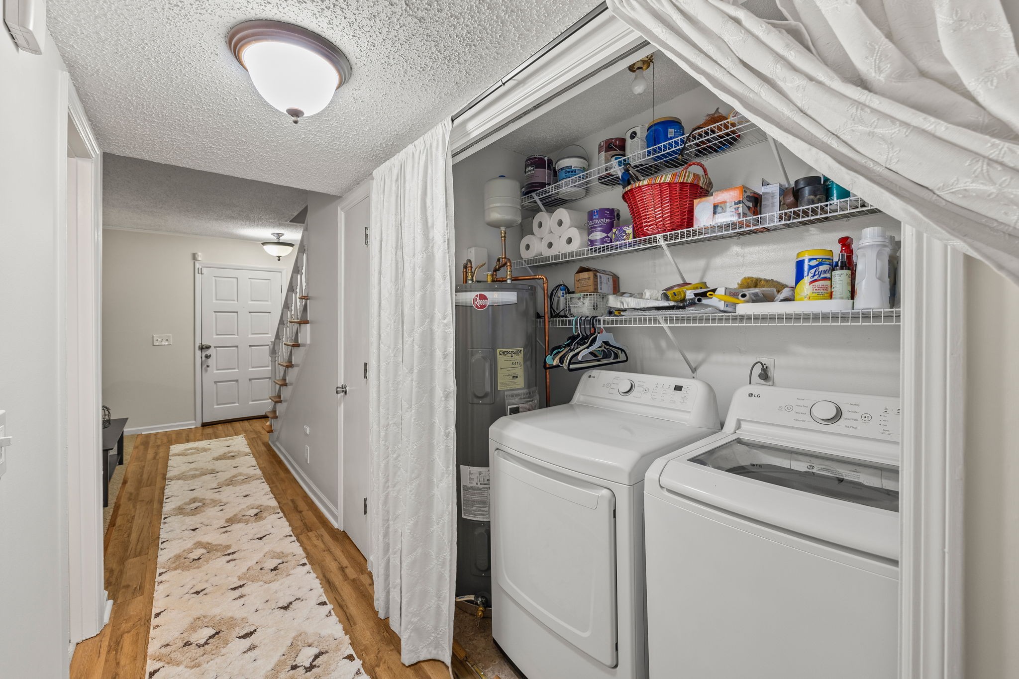 264 Lake Chateau Dr