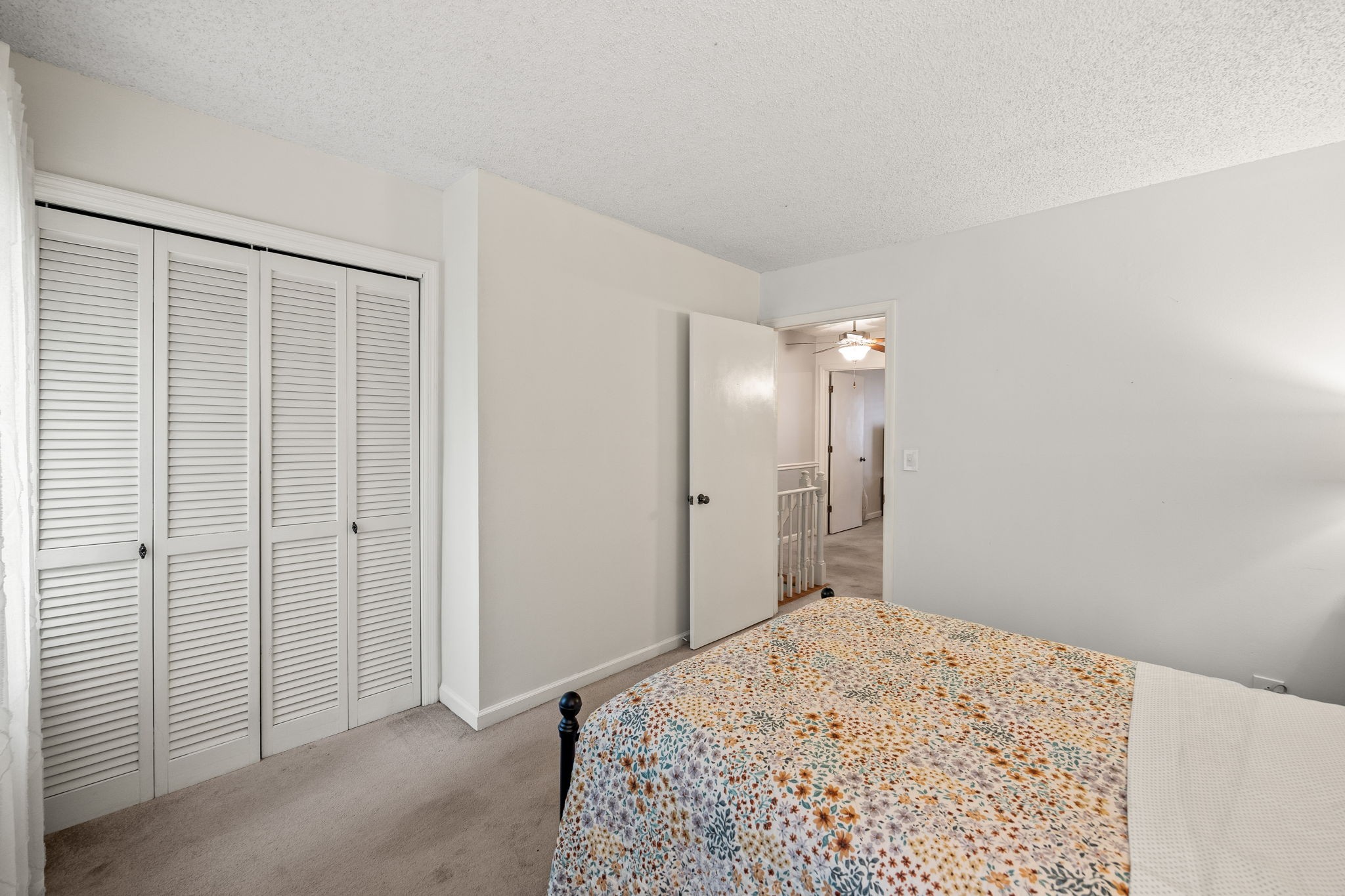 264 Lake Chateau Dr