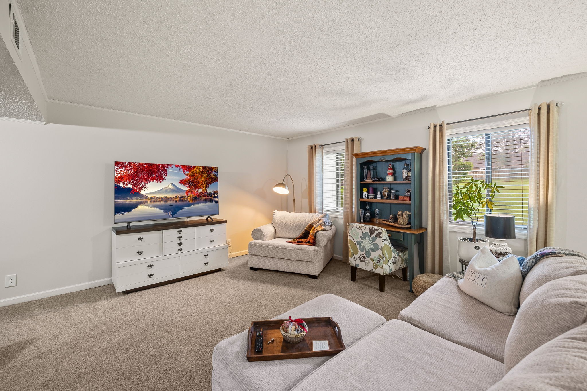 264 Lake Chateau Dr