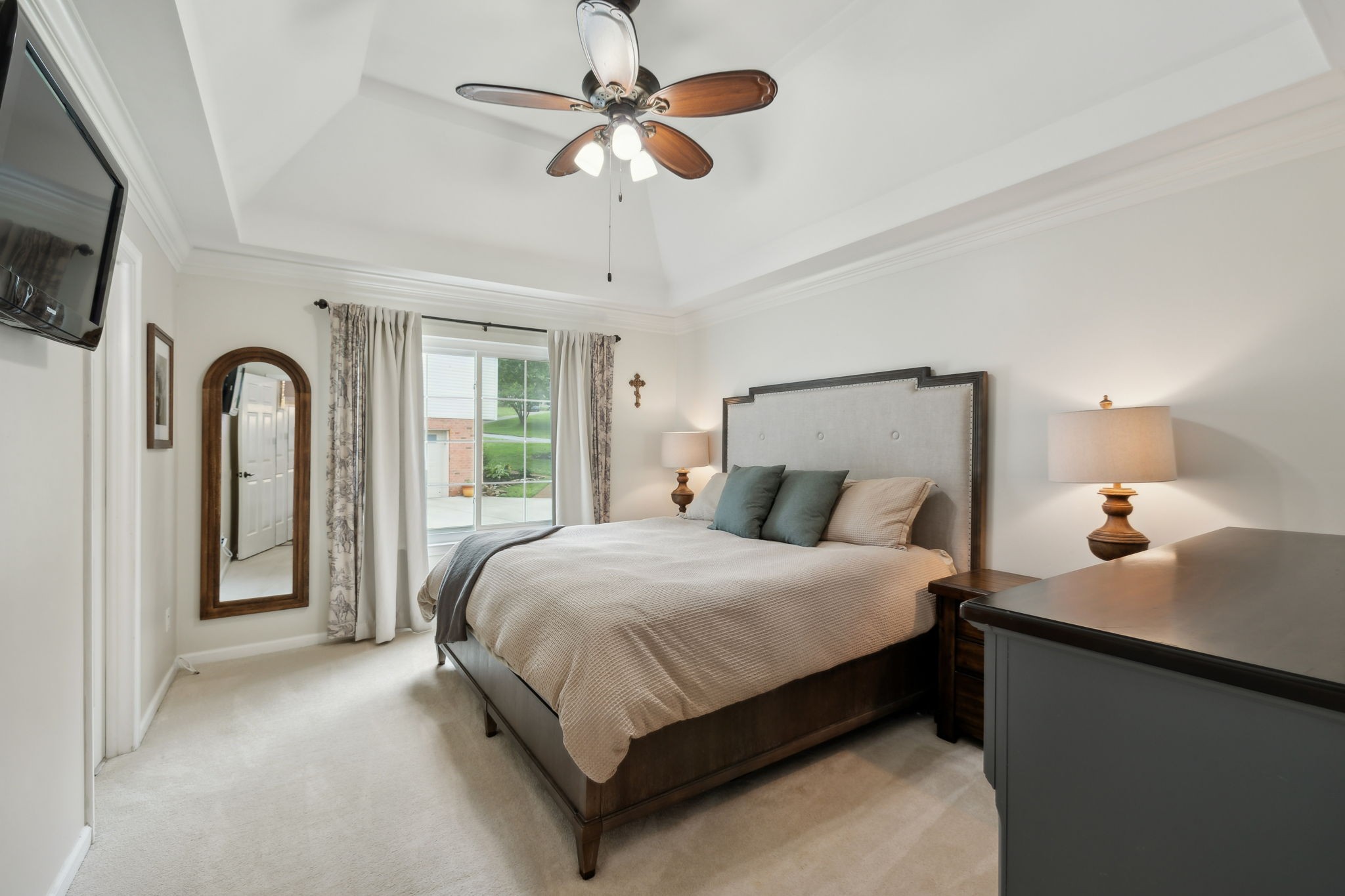 5336 Roxborough Pass