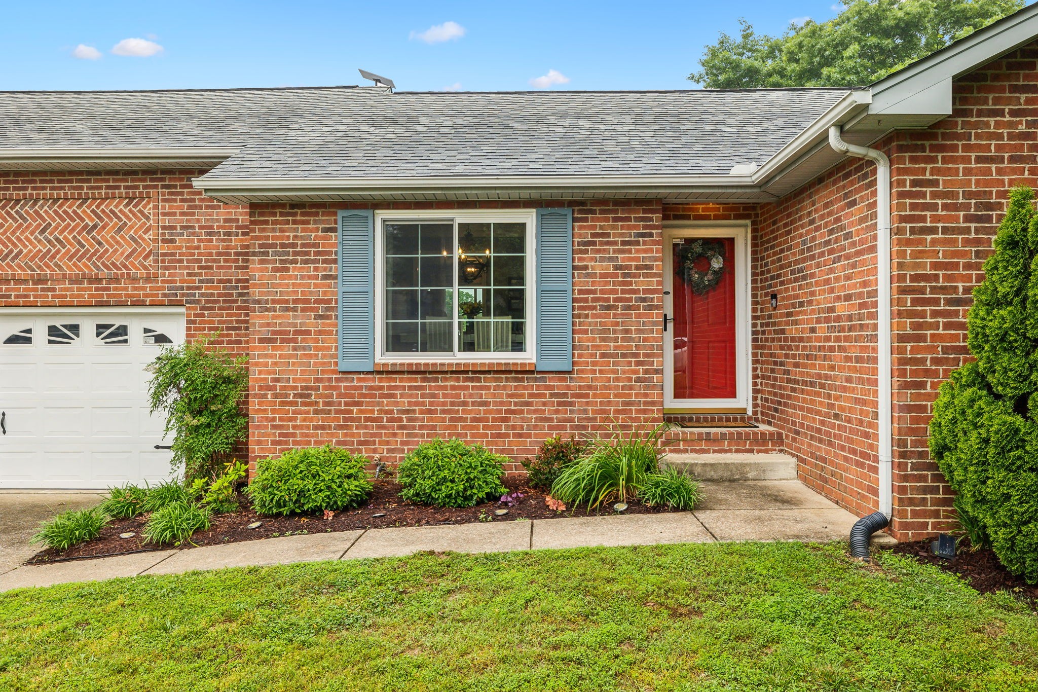 5336 Roxborough Pass