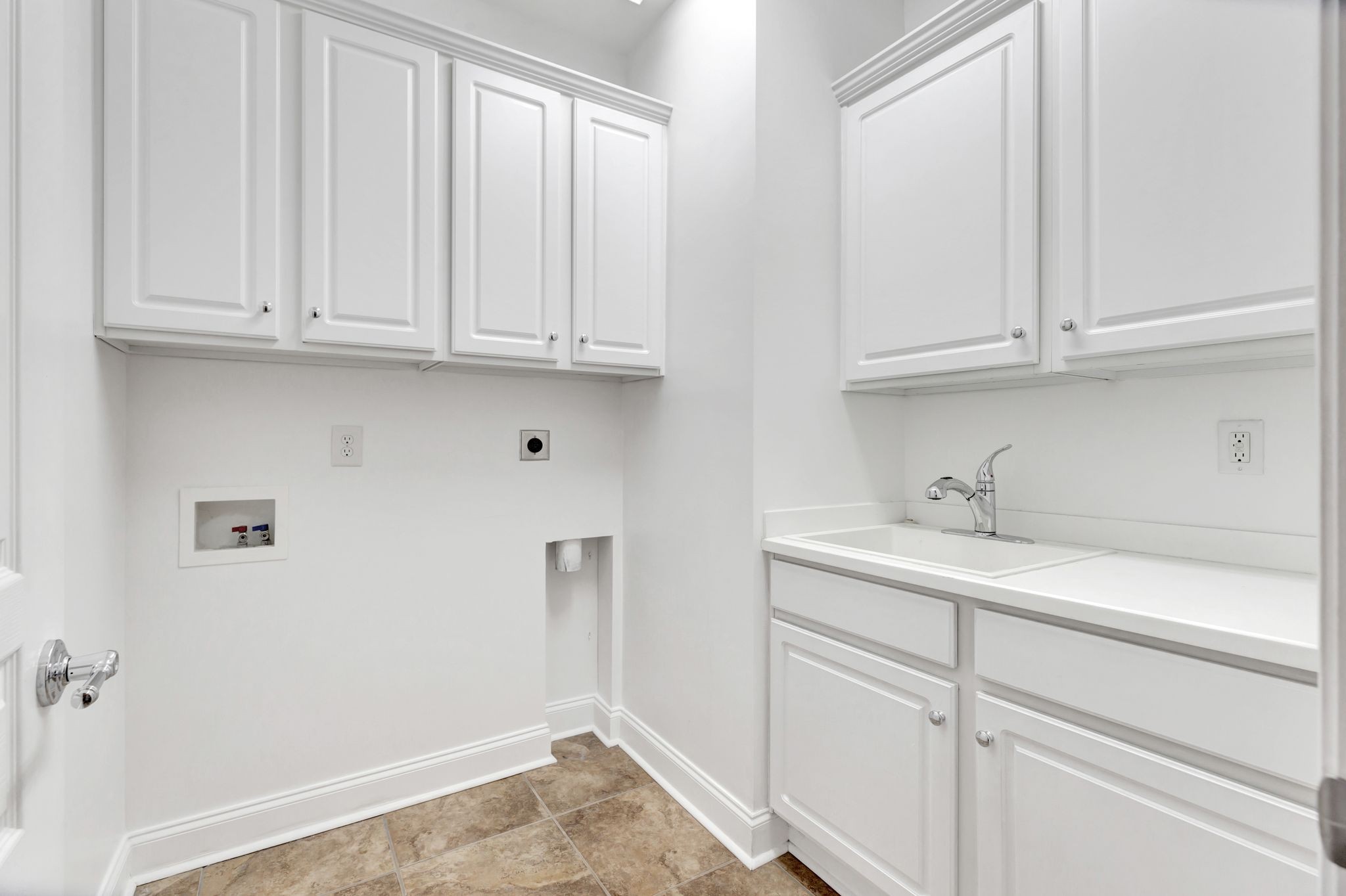 221 Antebellum Ln