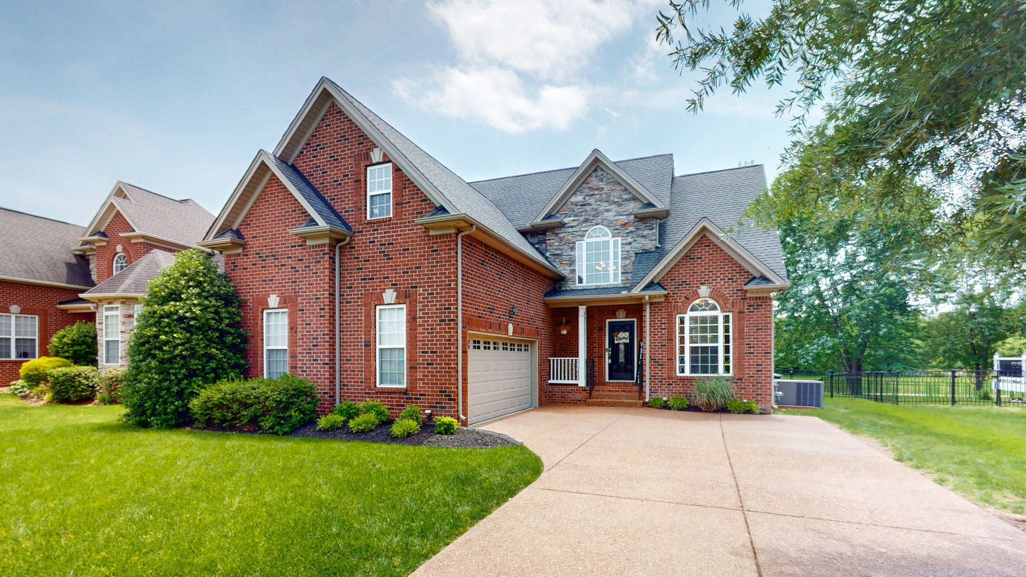 1032 Stonehollow Way
