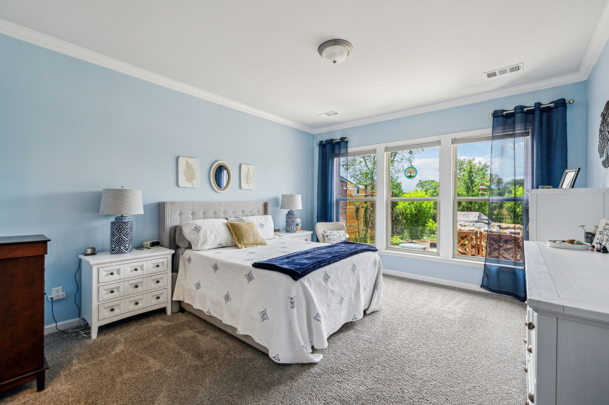 2237 Henderson Dr