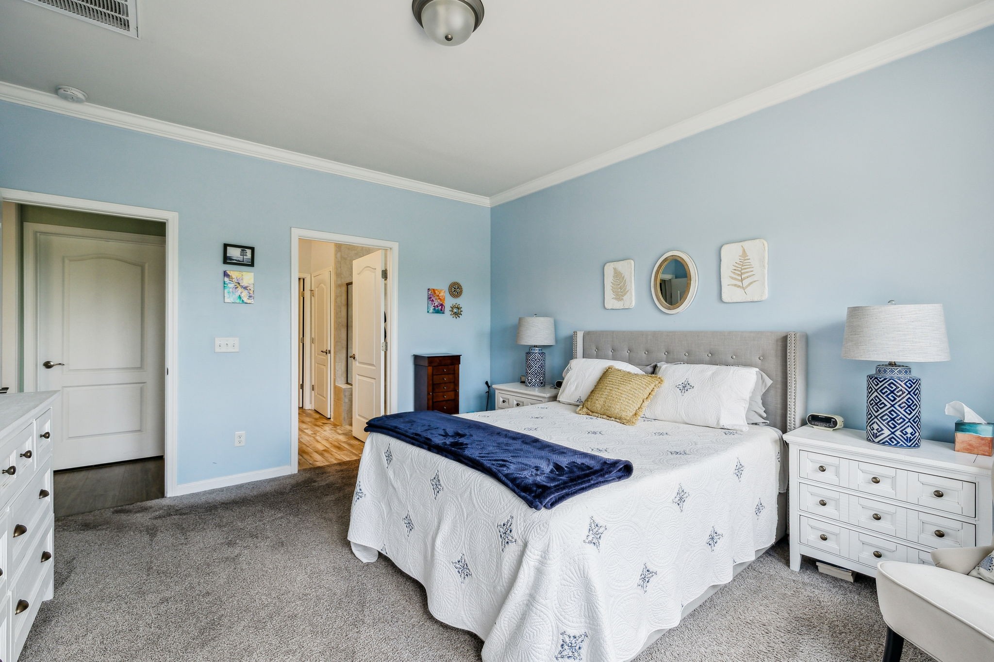 2237 Henderson Dr