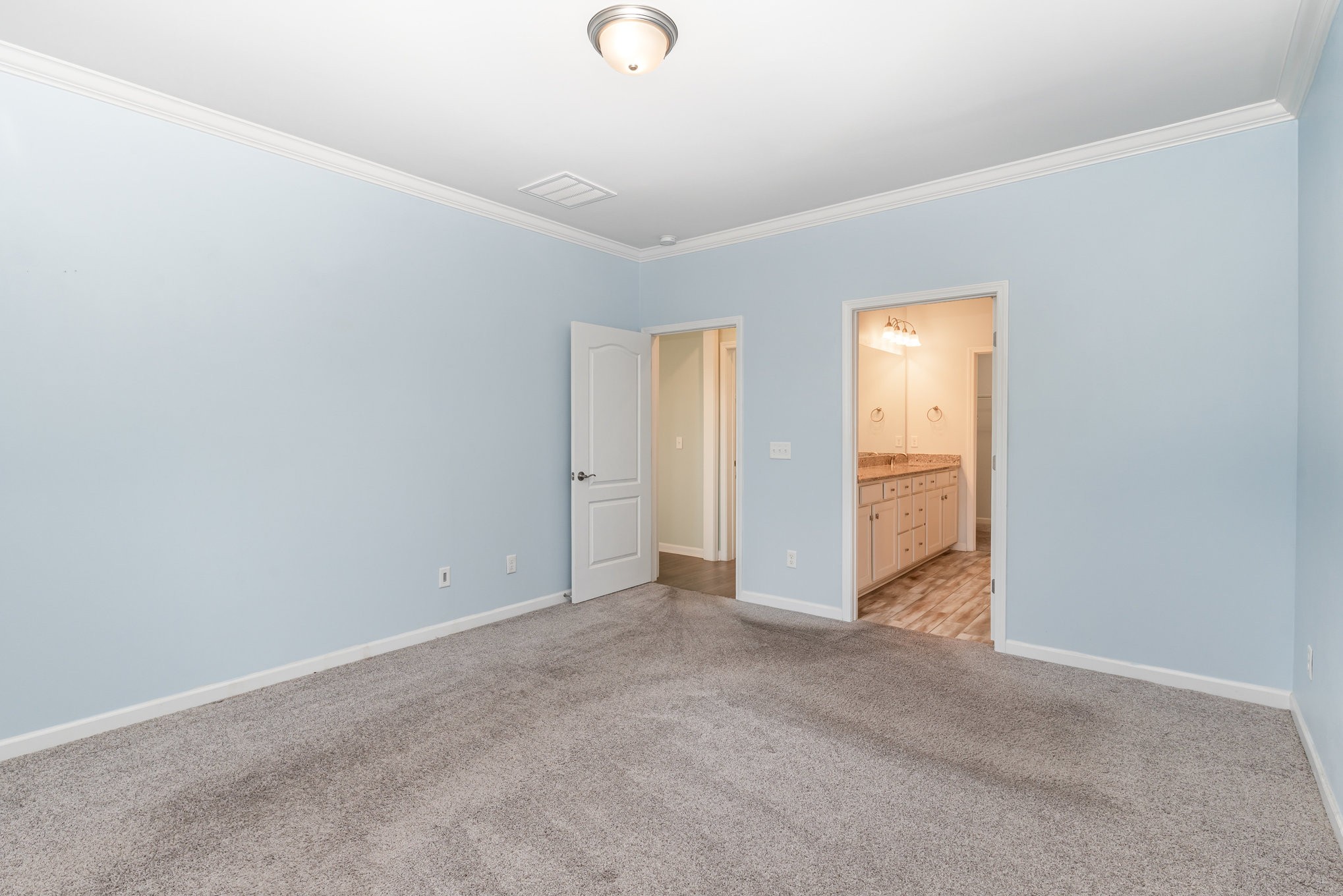 2237 Henderson Dr
