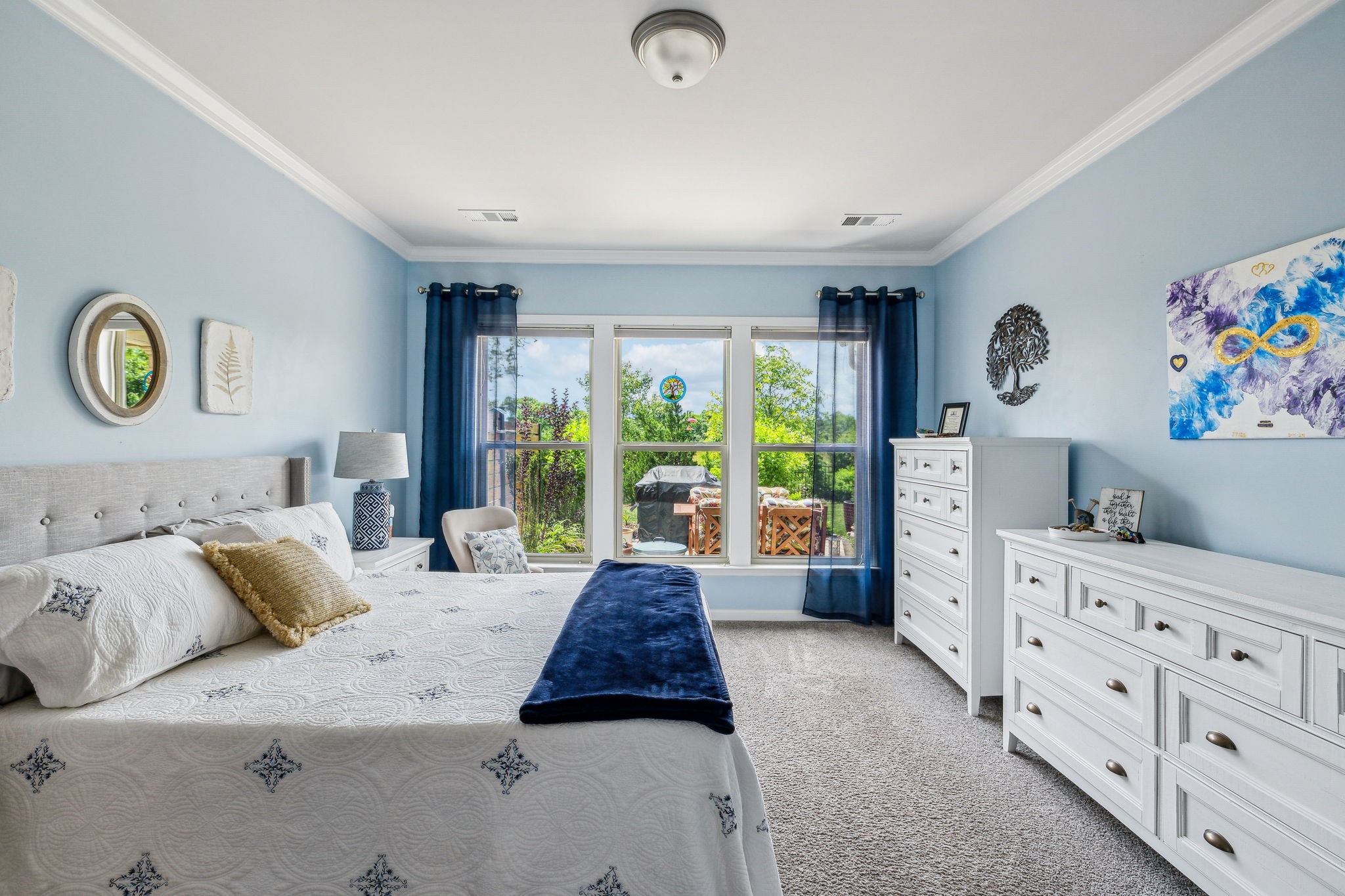 2237 Henderson Dr