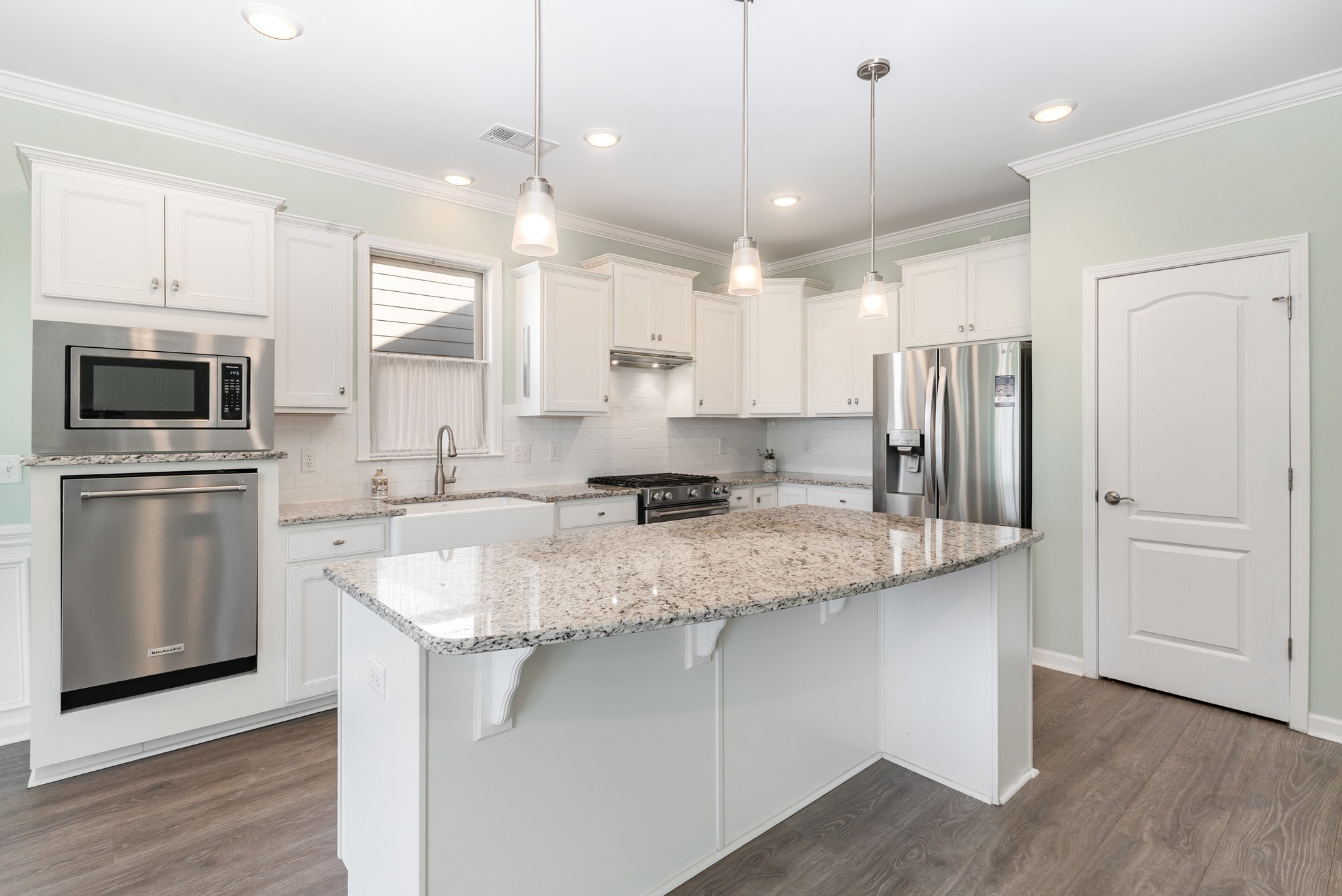 2237 Henderson Dr
