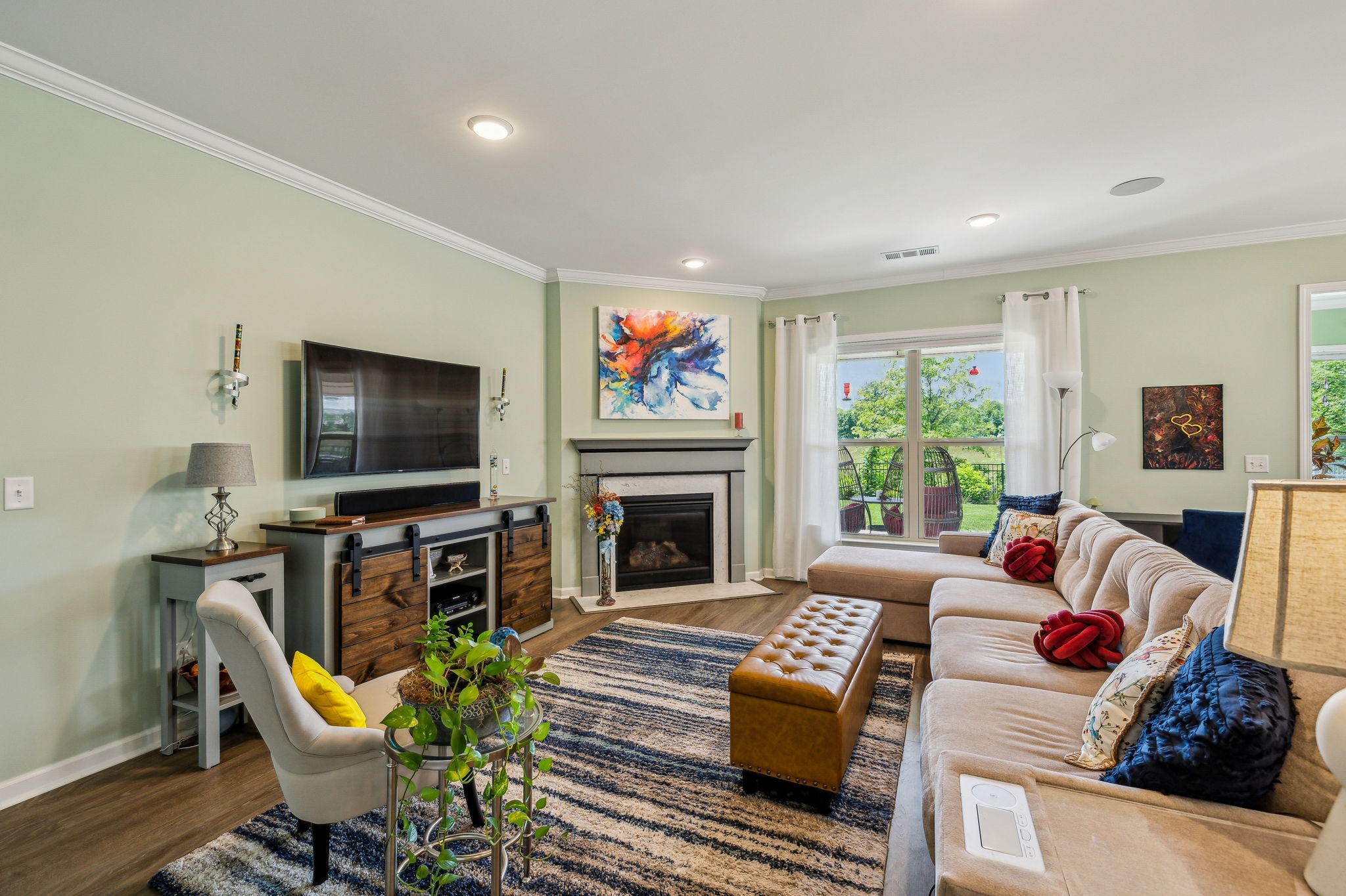 2237 Henderson Dr