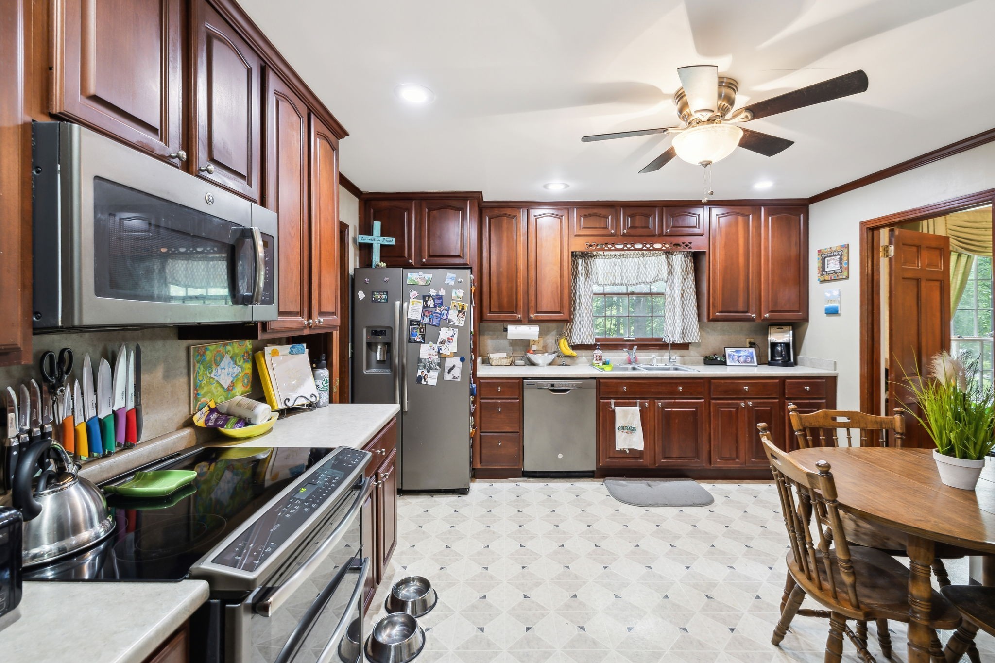 100 Townview Dr