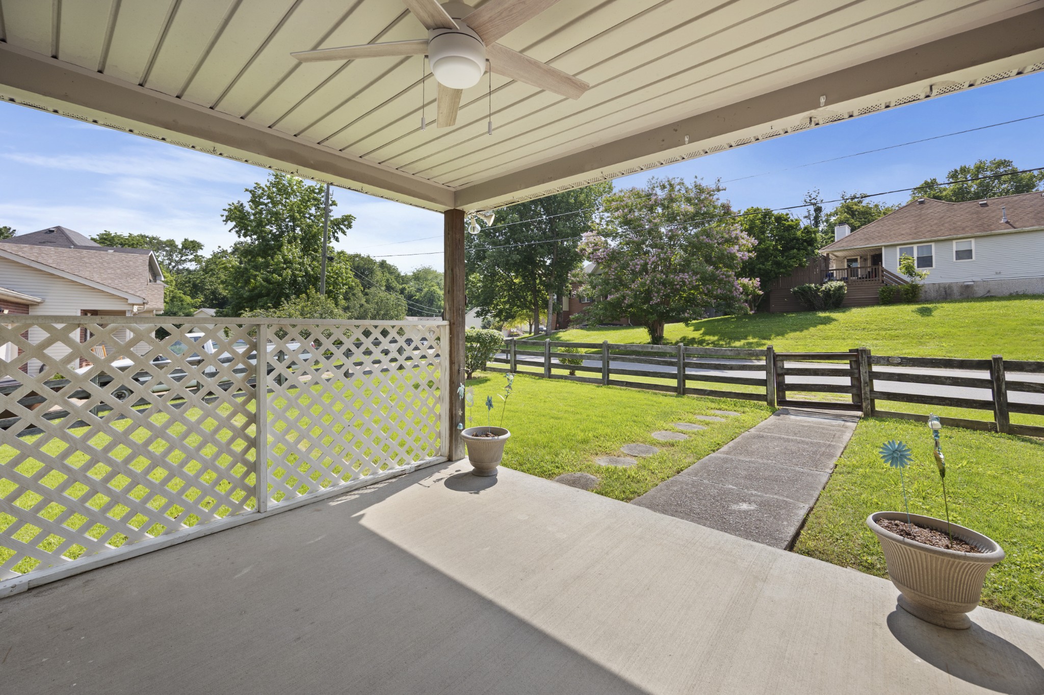 1905 Dunedin Dr