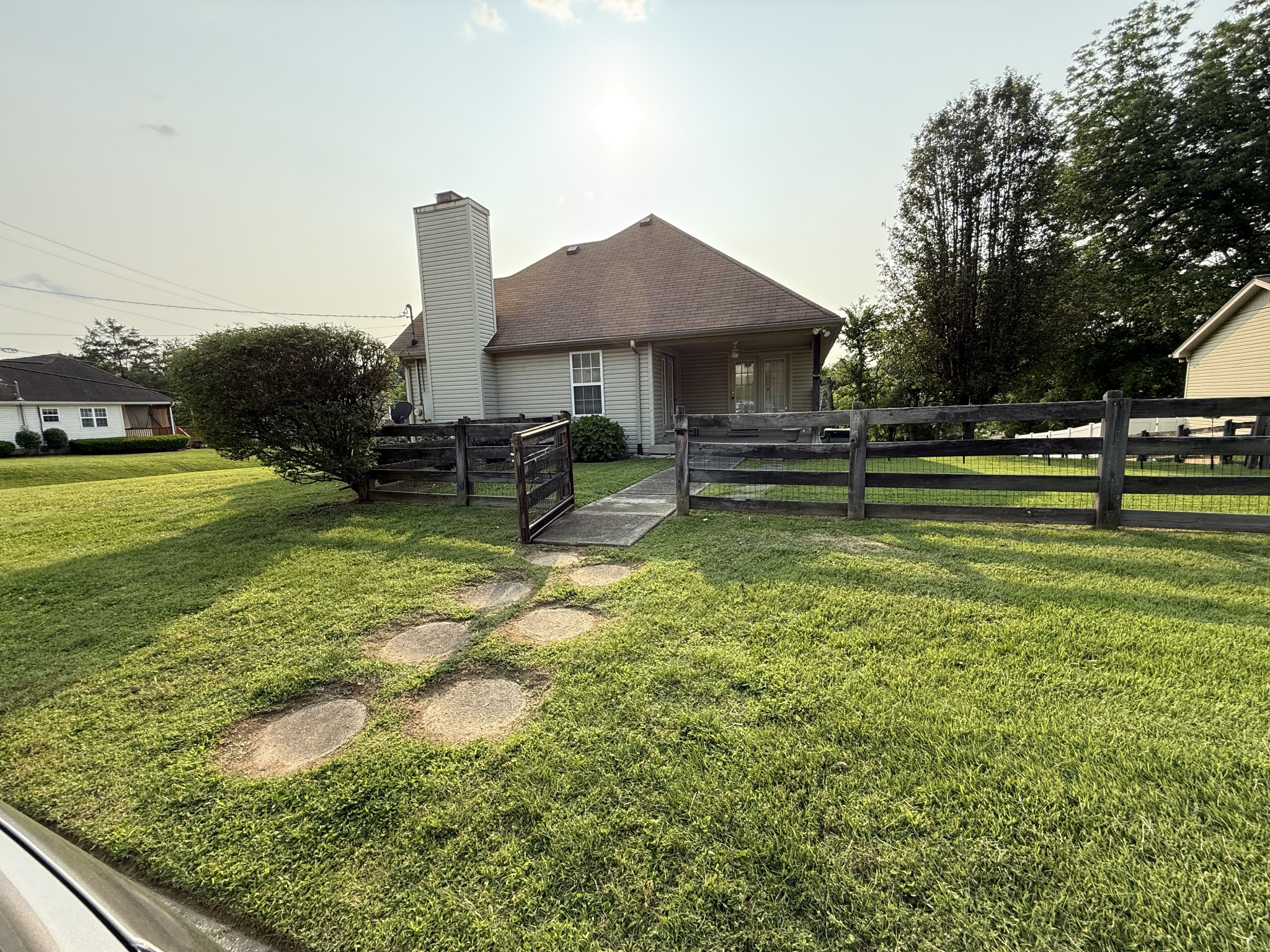 1905 Dunedin Dr