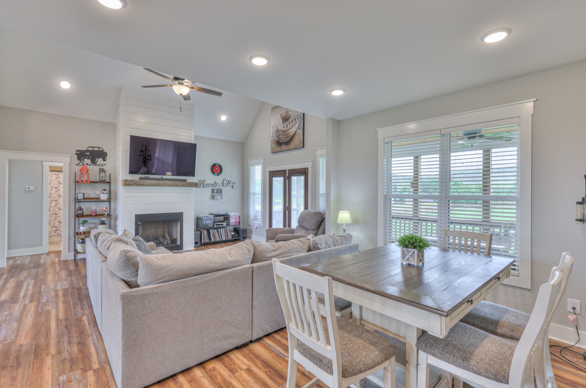 1120 Hearn Hill Rd