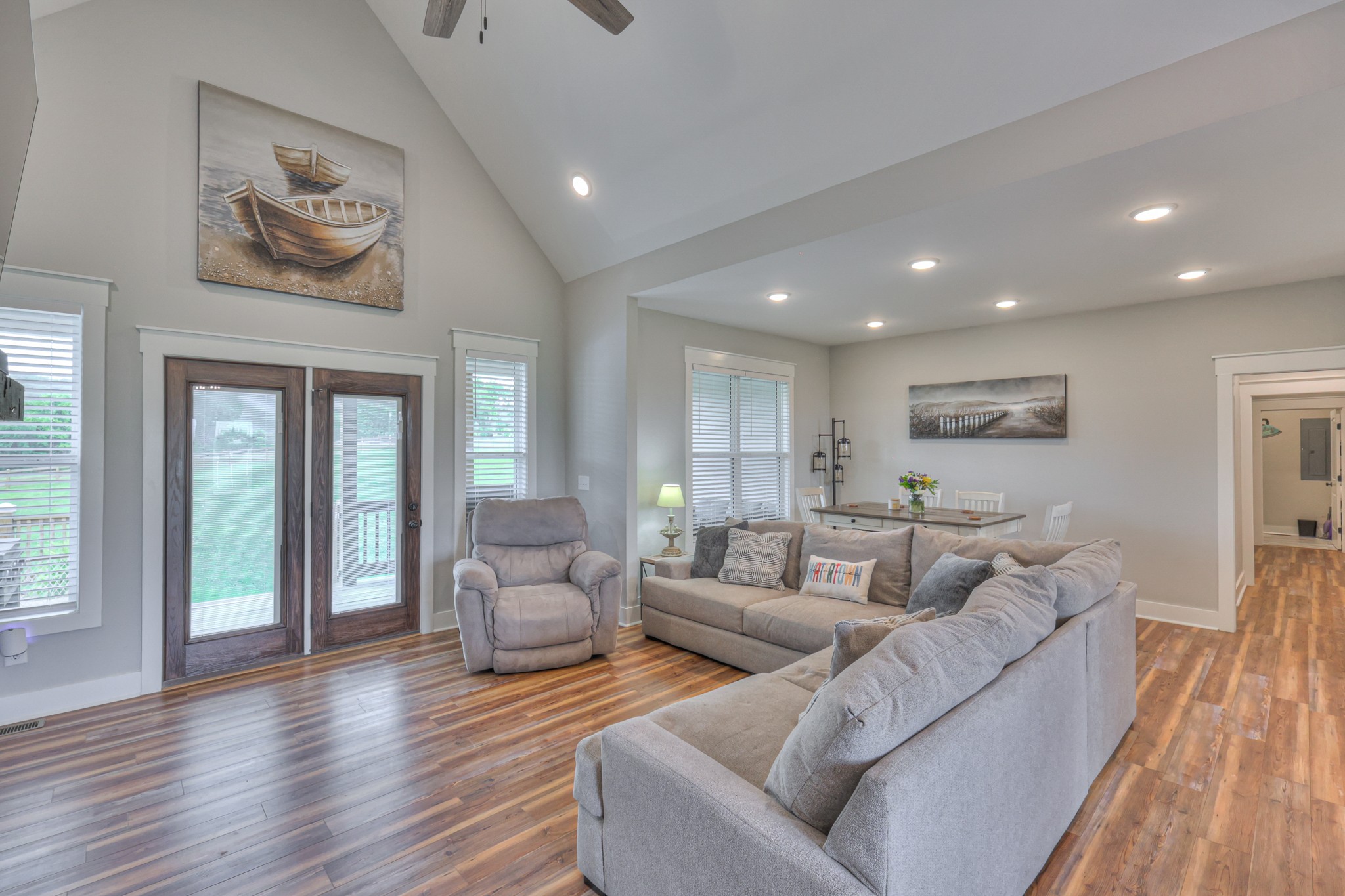 1120 Hearn Hill Rd